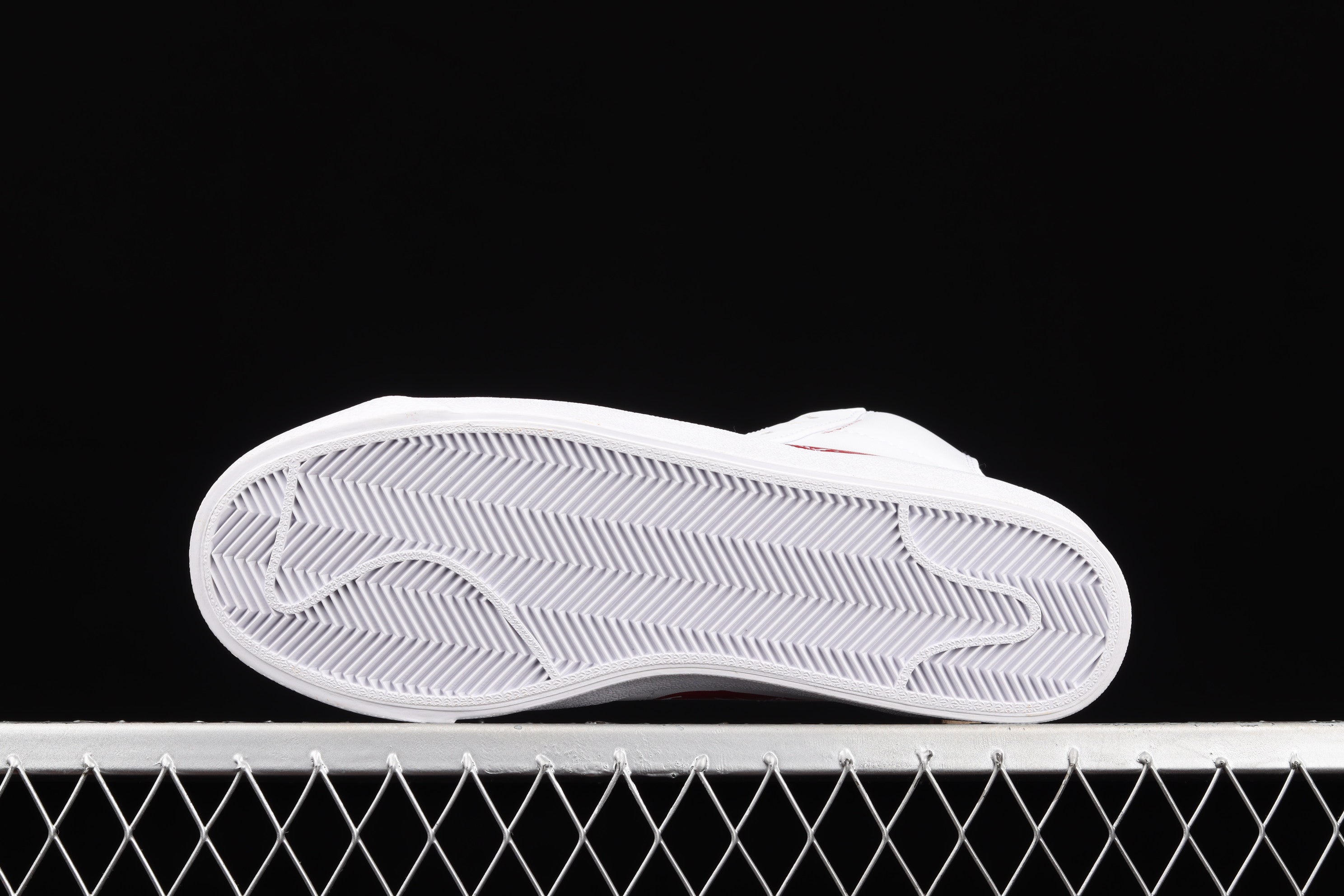 NikeUnisex Blazer Mid 77 Sketch - White/Red
