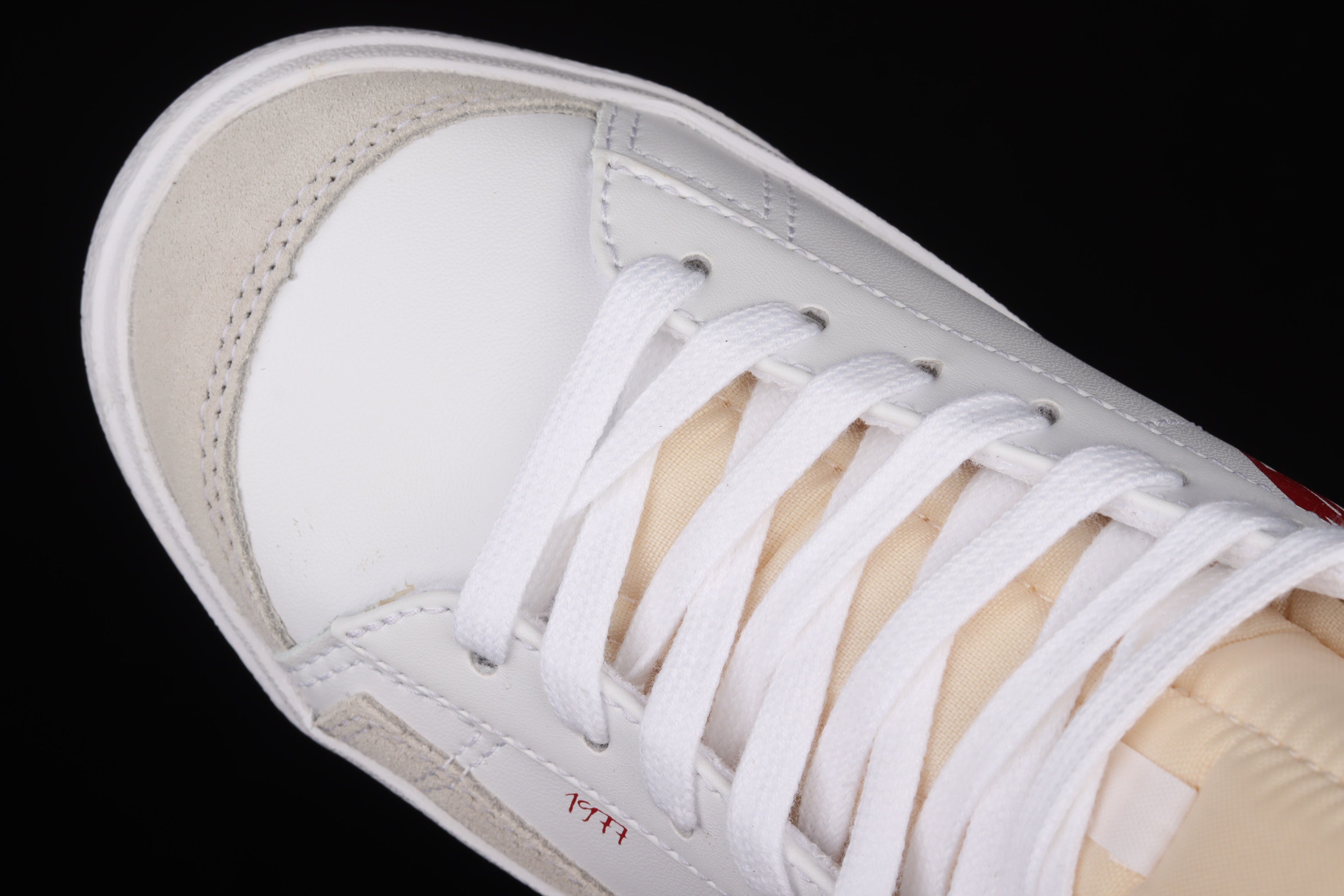 NikeMens Blazer Mid 77 Sketch - White/Red