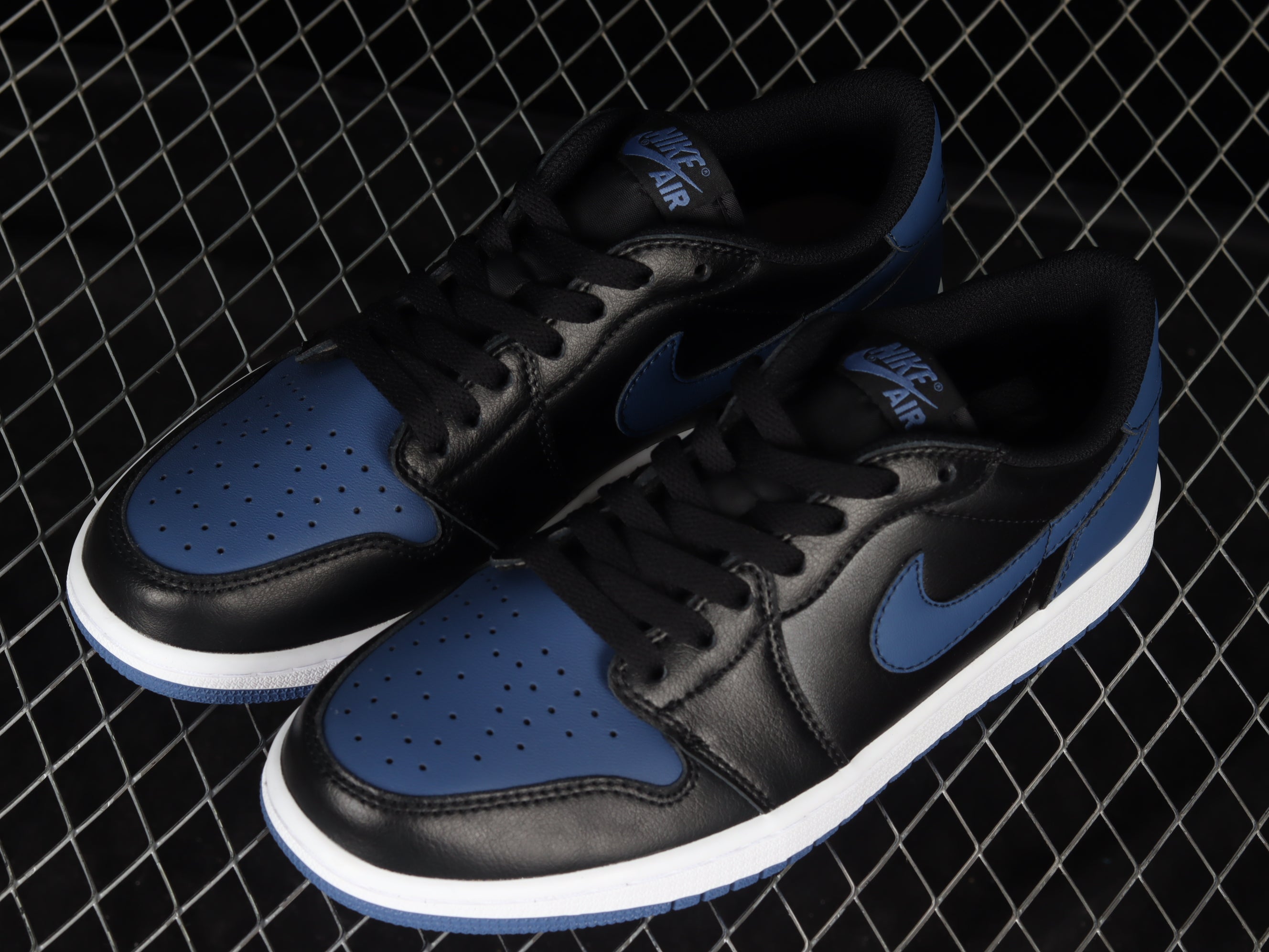 Air Jordan 1 AJ1 Retro Low OG - Mystic Navy