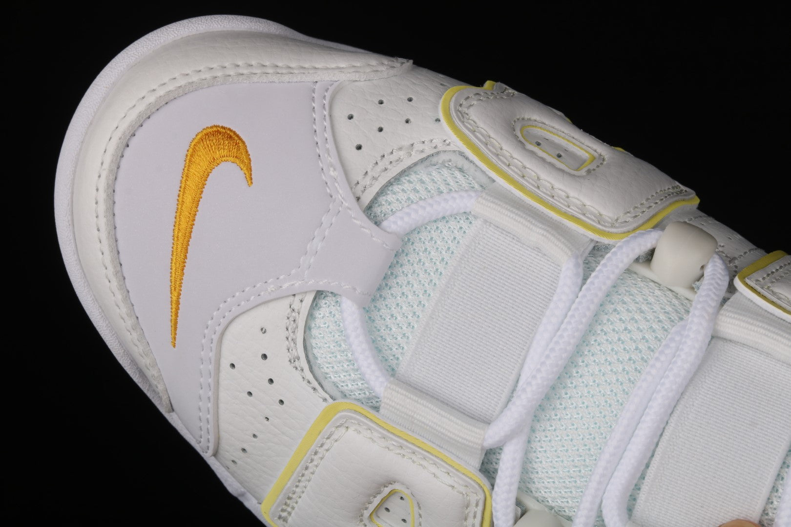 NikeUnisex Air More Uptempo - Light Citron