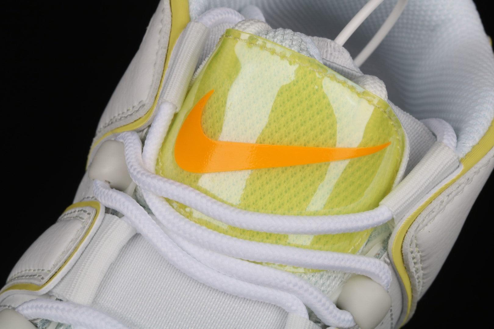 NikeUnisex Air More Uptempo - Light Citron