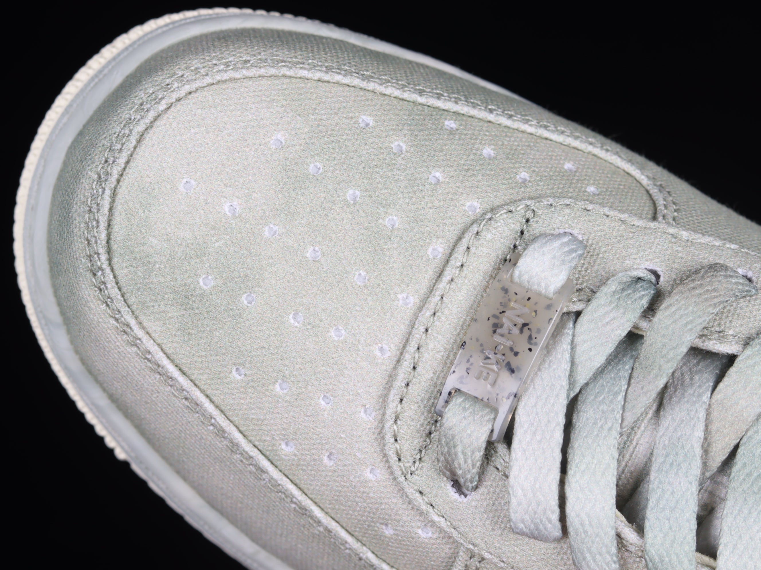 NikeUnisex Air Force 1 AF1 Low NAI-KE - Olive Canvas