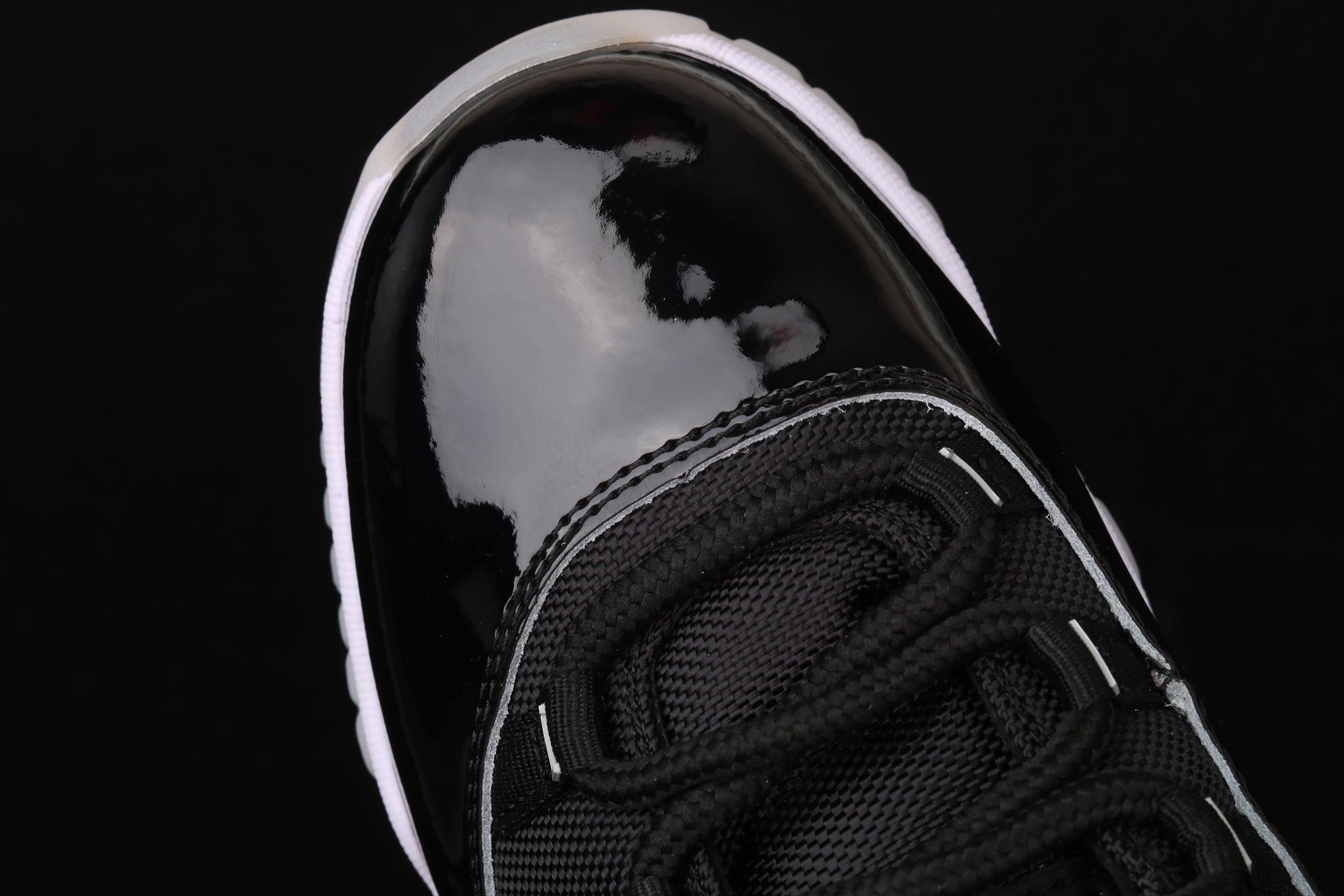 Air Jordan 11 AJ11 Retro - Jubilee