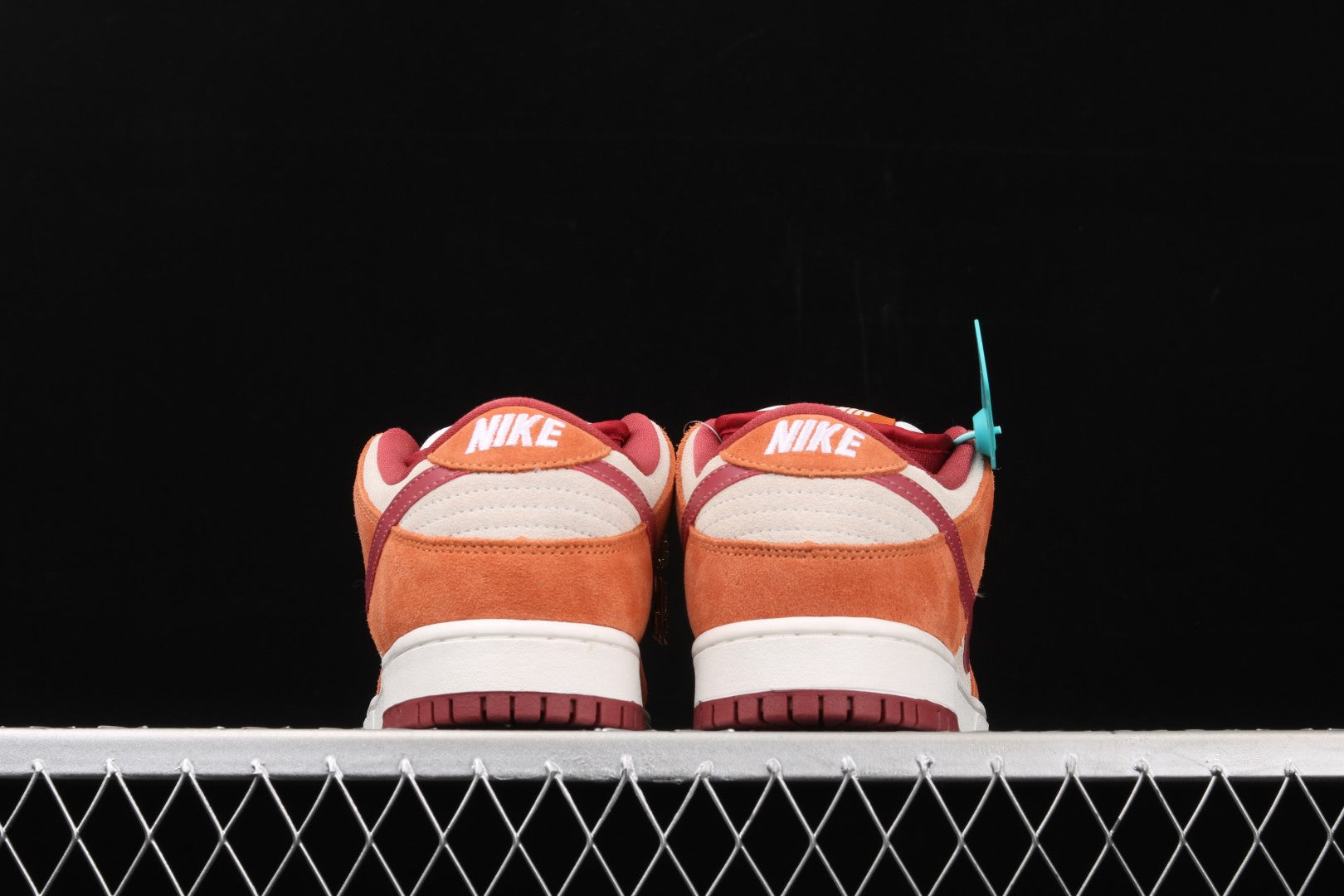 NikeMens SB Dunk Low Pro - Dark Russet Cedar