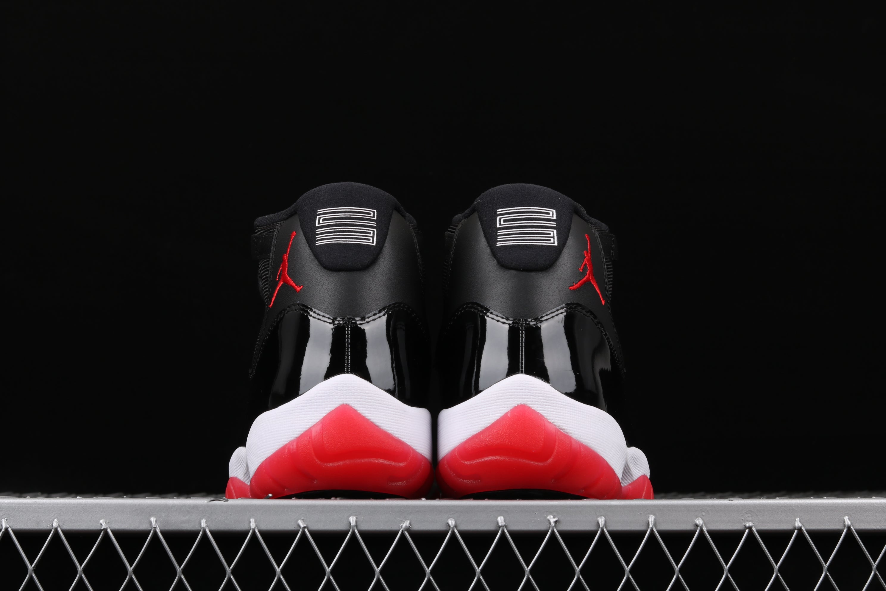 Air Jordan 11 AJ11 Retro - Playoffs Bred