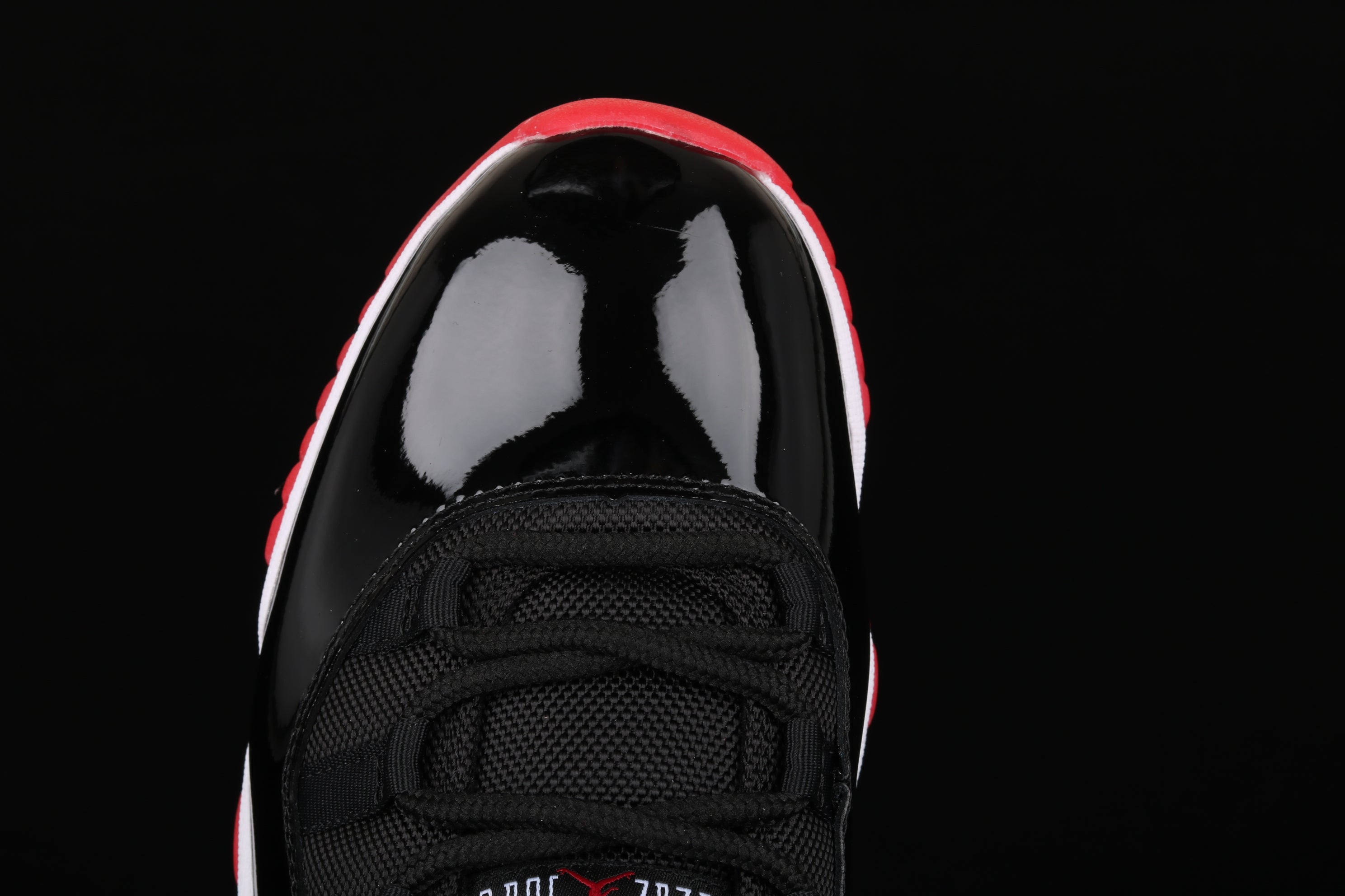 Air Jordan 11 AJ11 Retro - Playoffs Bred