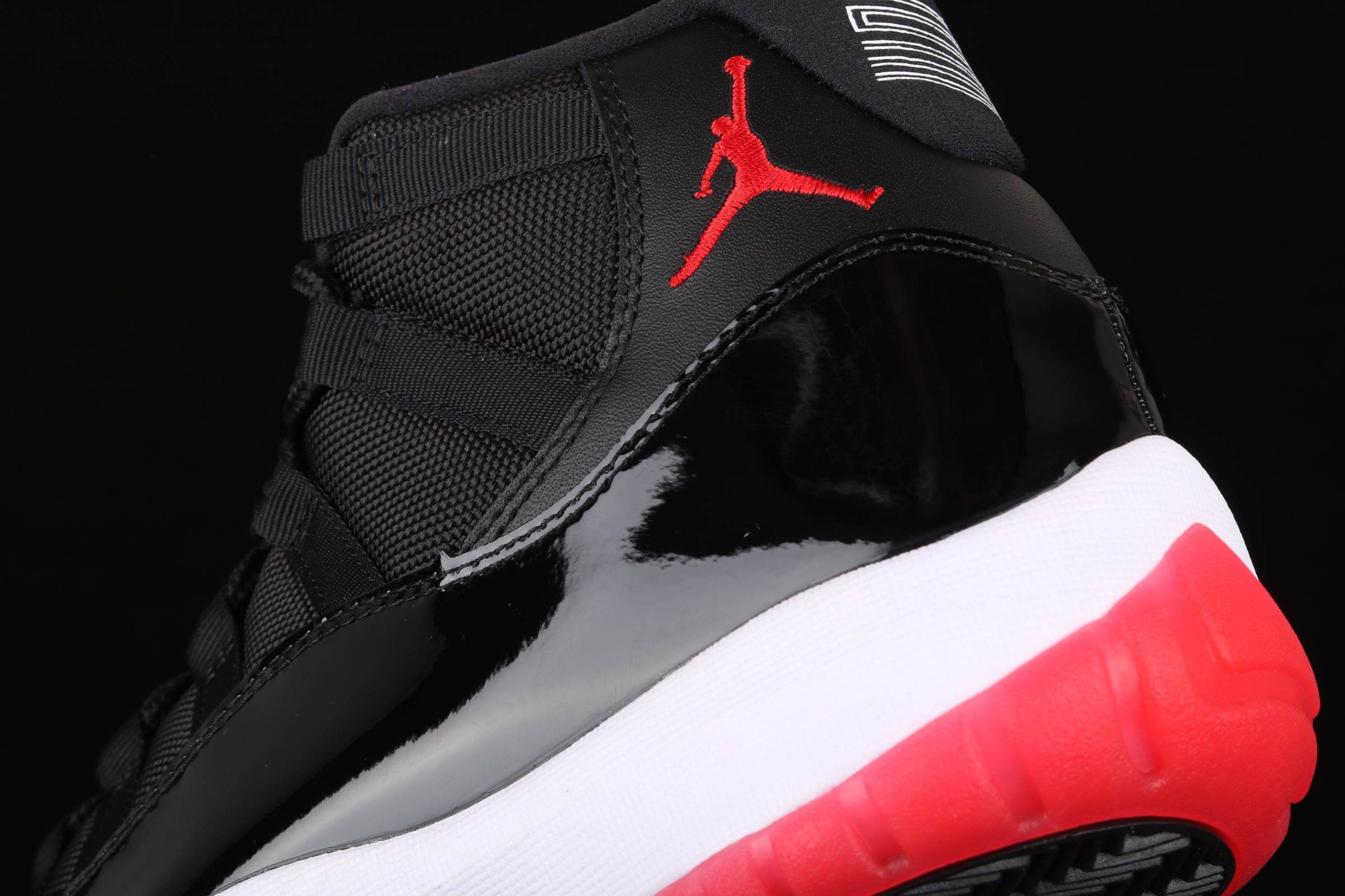 Air Jordan 11 AJ11 Retro - Playoffs Bred