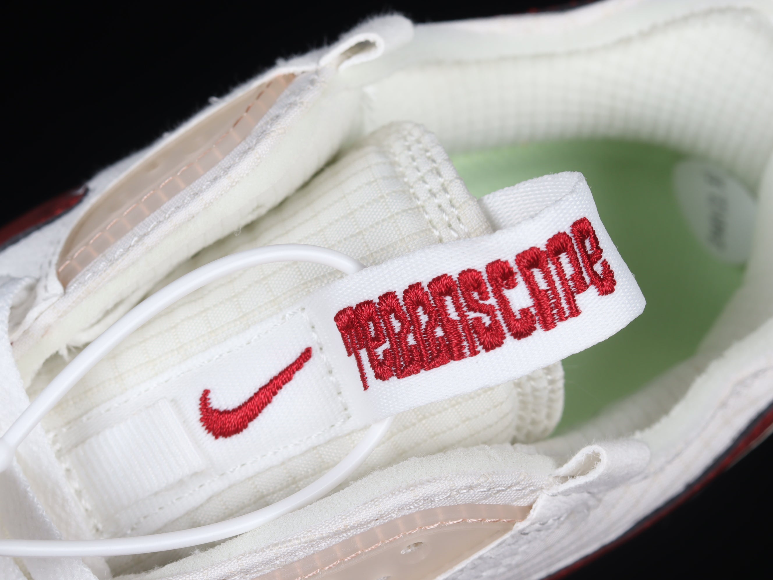 NikeUnisex Air Max 90 AM90 Terrascape - Pomegranate