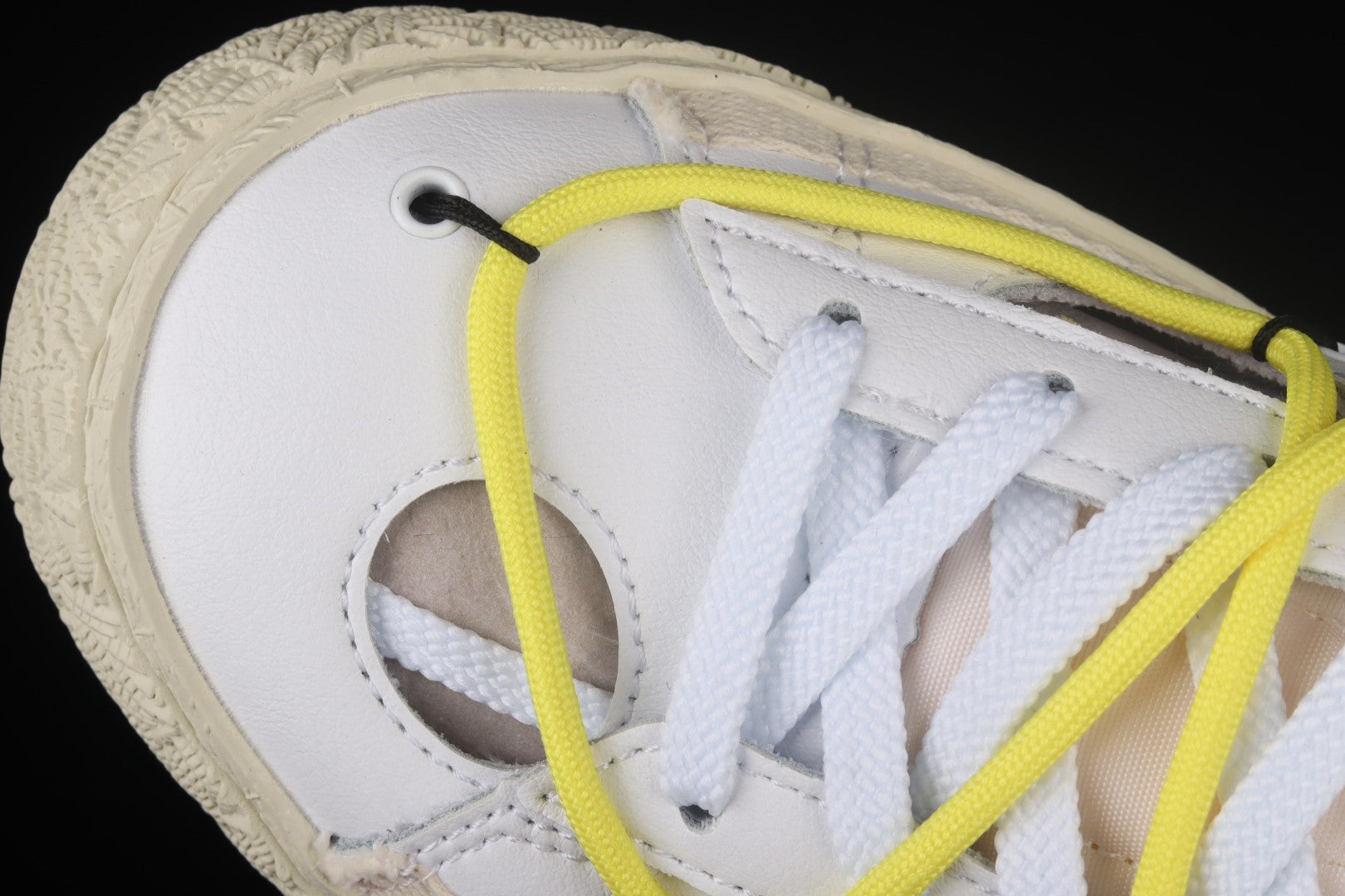 Blazer Low x Off-White - University Red