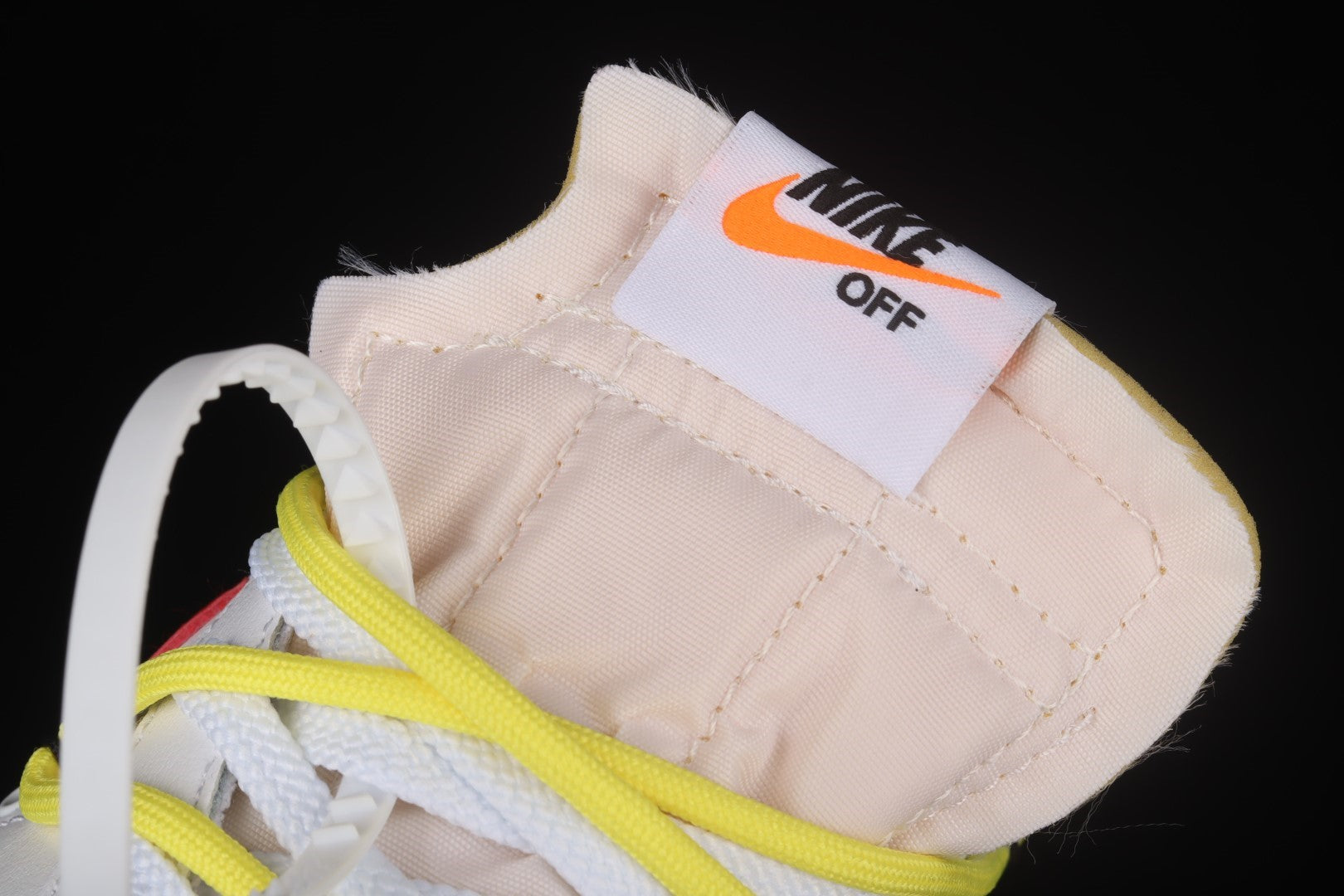 Blazer Low x Off-White - University Red