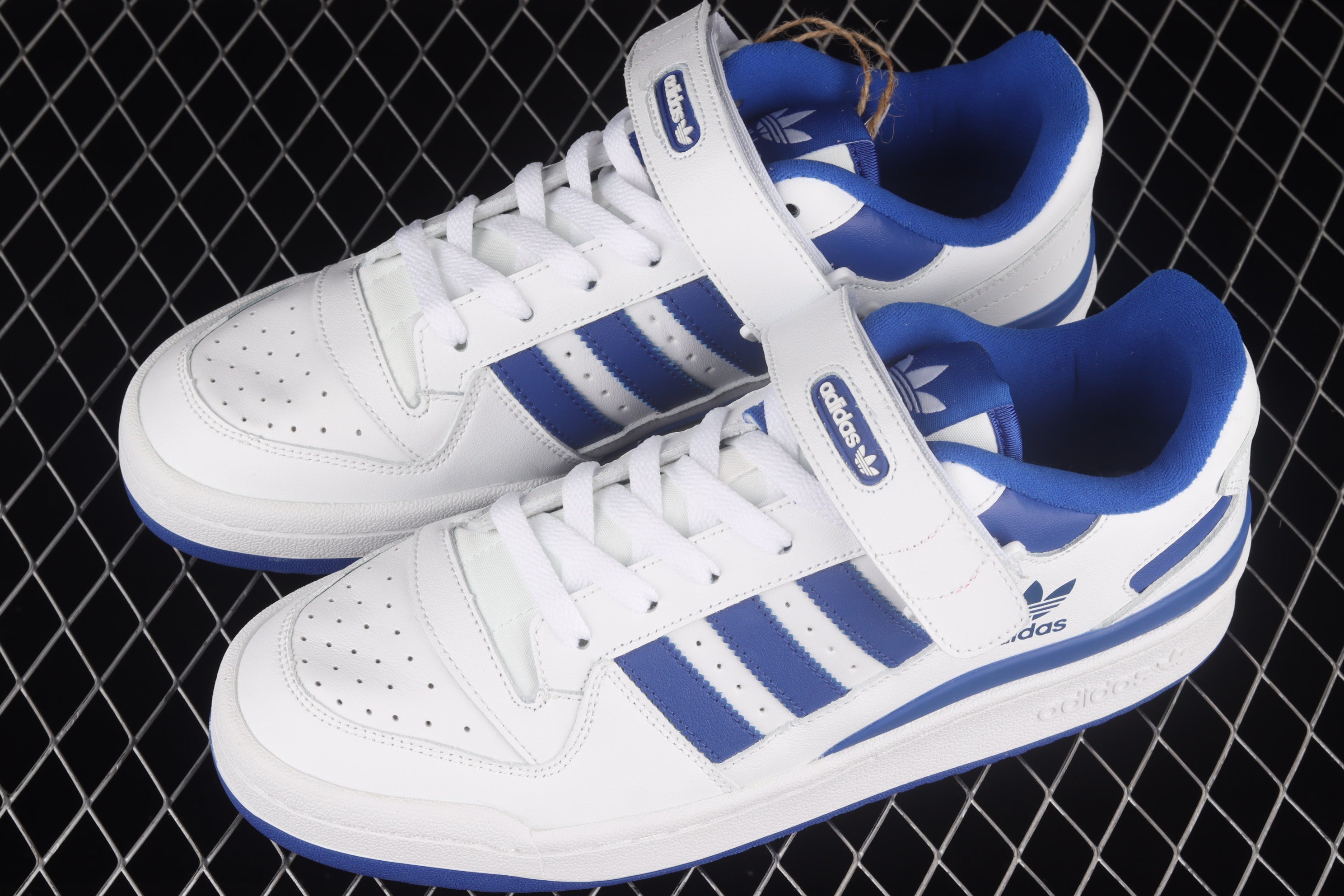 adidasMens Forum Low - White/Royal Blue