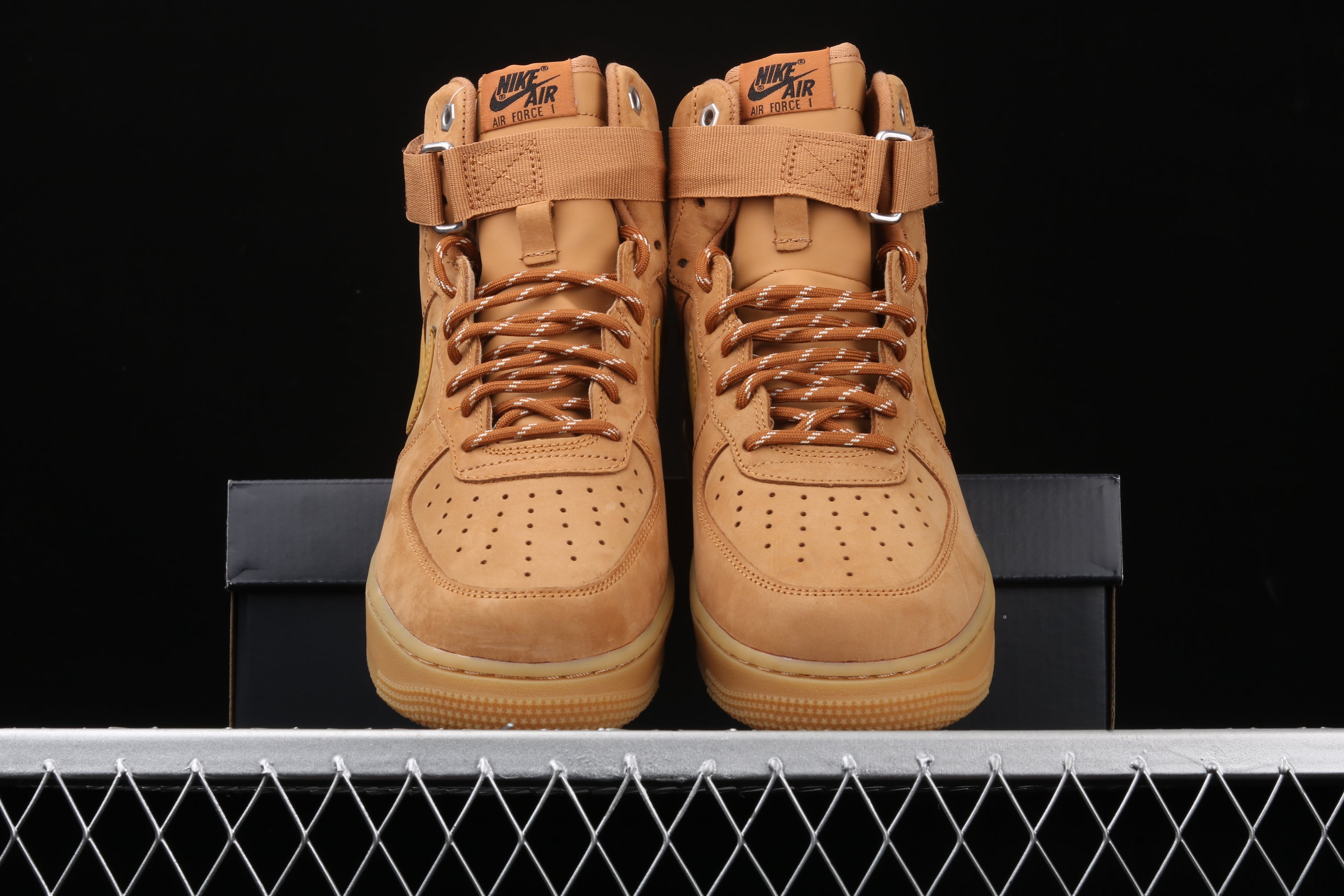 NikeUnisex Air Force 1 AF1 High - Flax