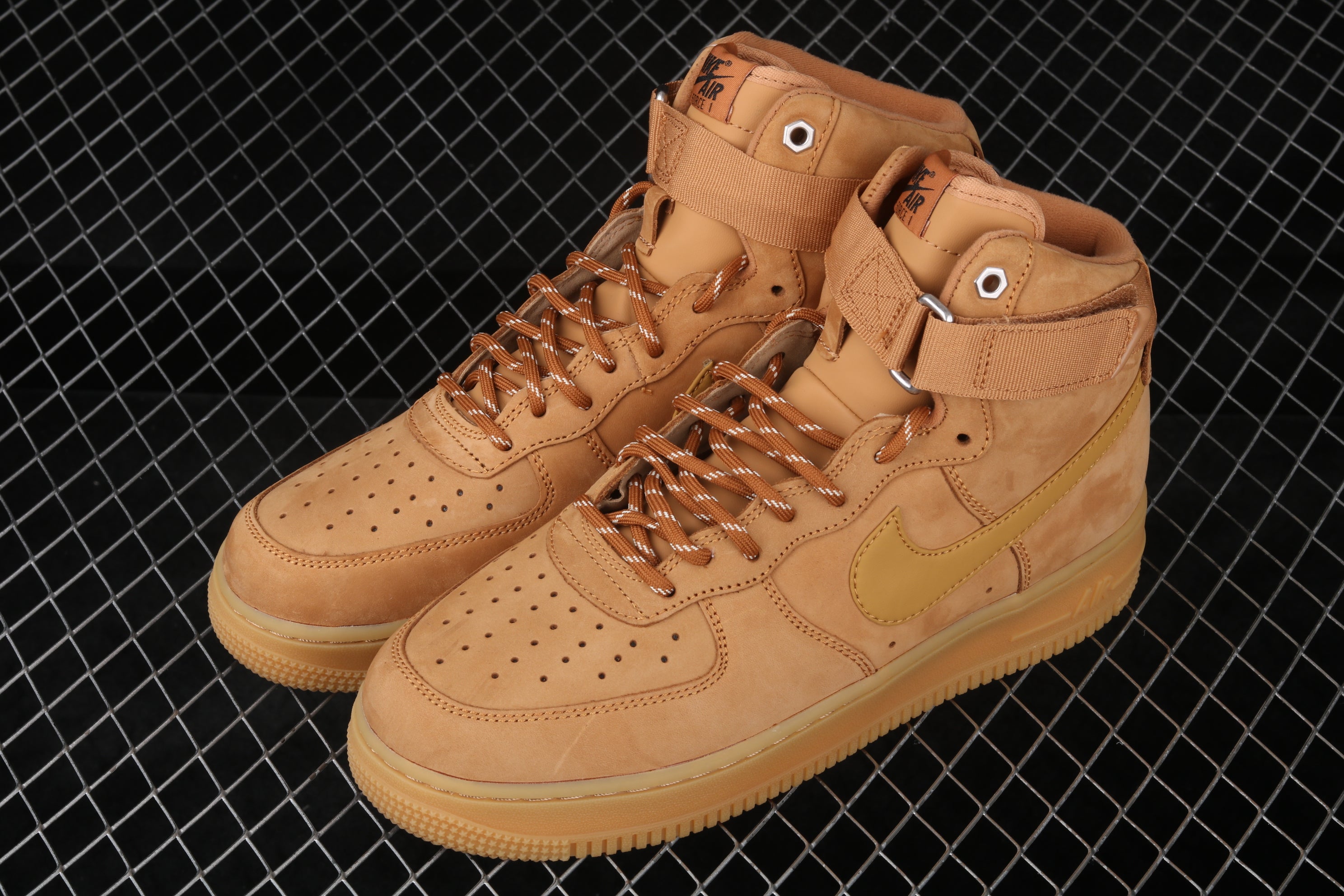 NikeUnisex Air Force 1 AF1 High - Flax