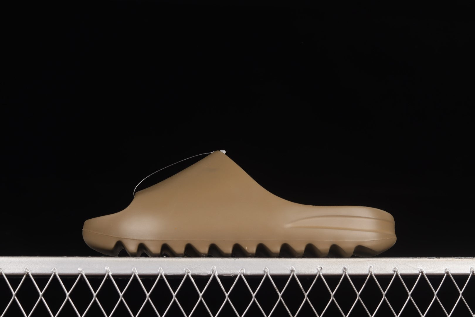 adidasMens Yeezy Slide - Earth Brown