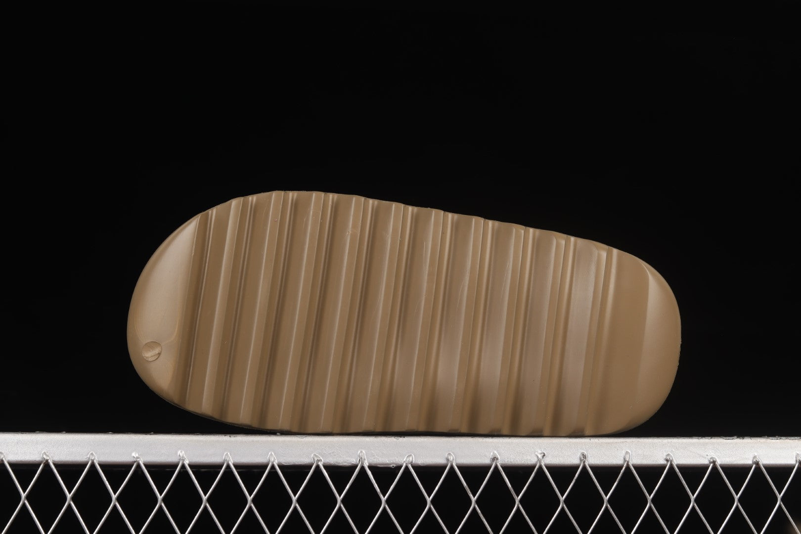 adidasMens Yeezy Slide - Earth Brown