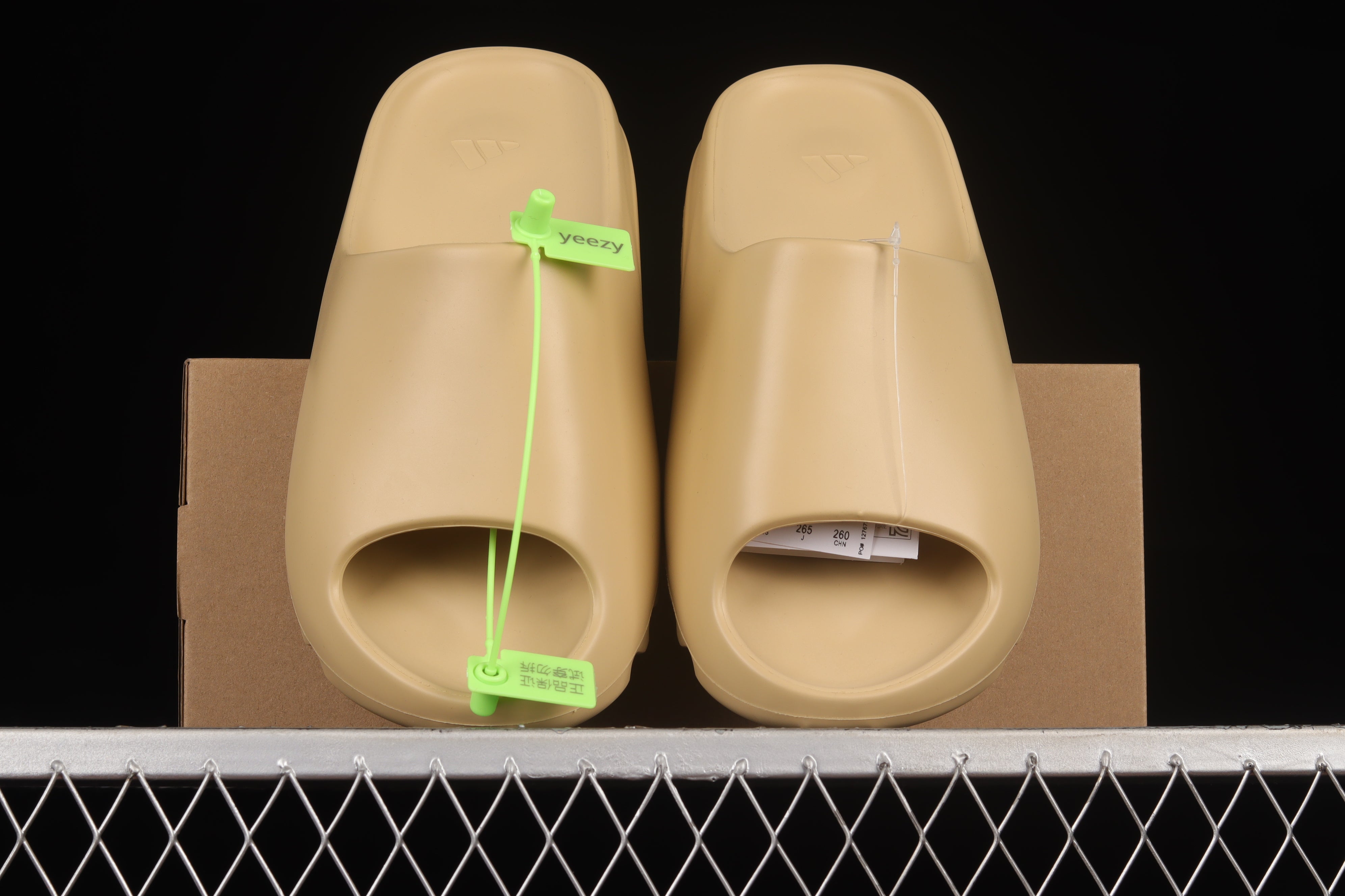 adidasMens Yeezy Slide - Desert Sand