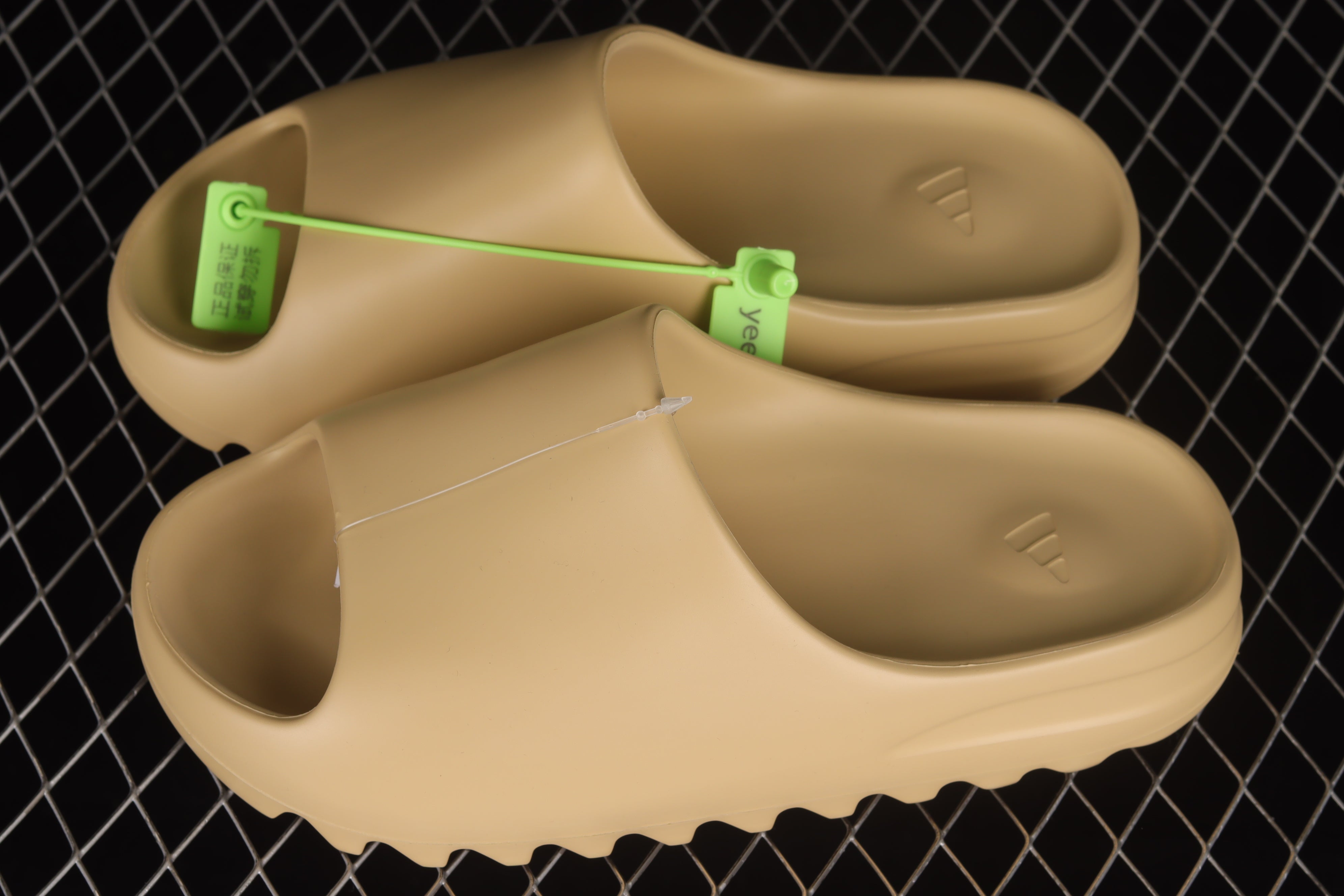 adidasMens Yeezy Slide - Desert Sand