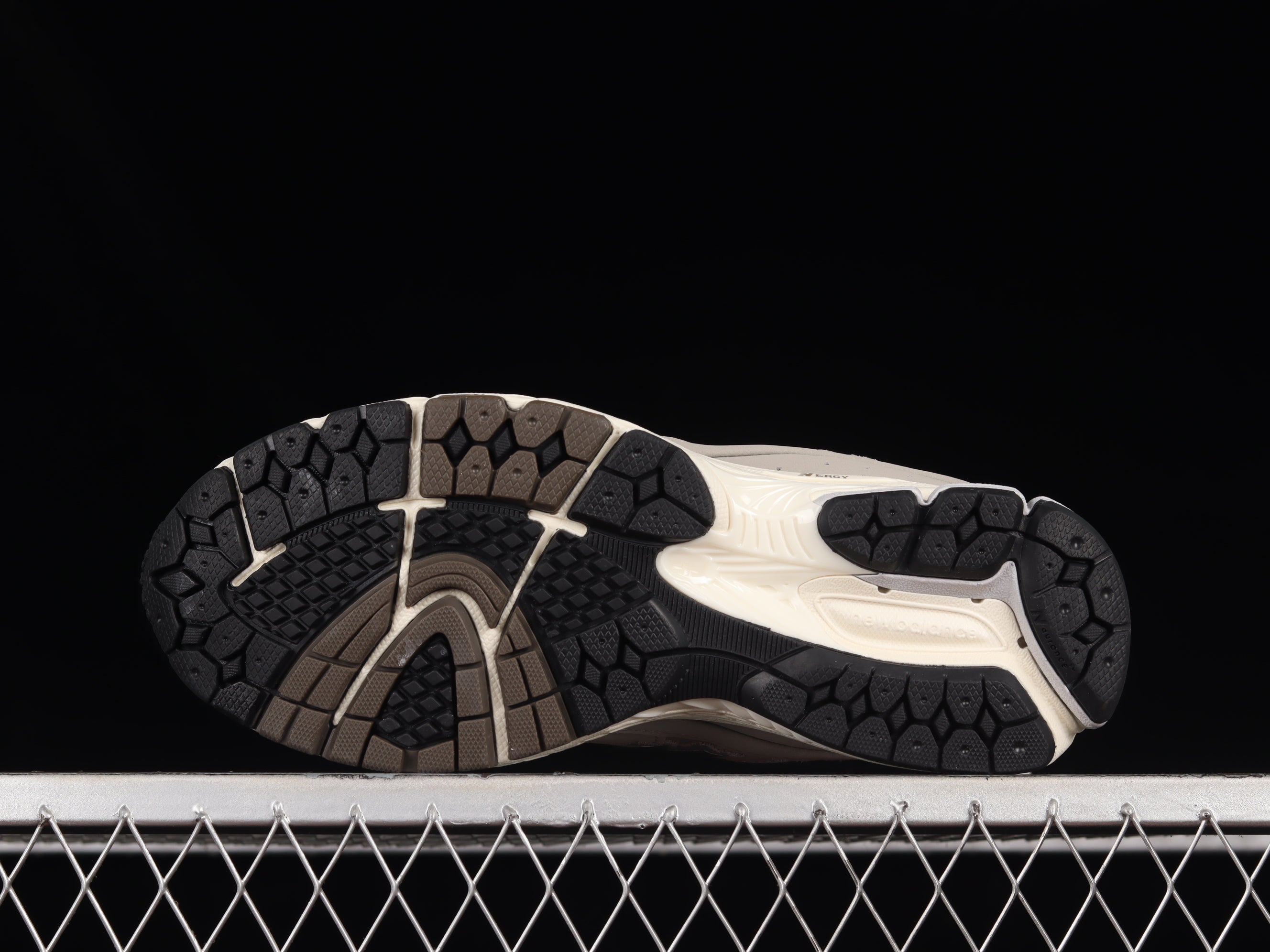 New Balance 2002R - Warm Alpaca