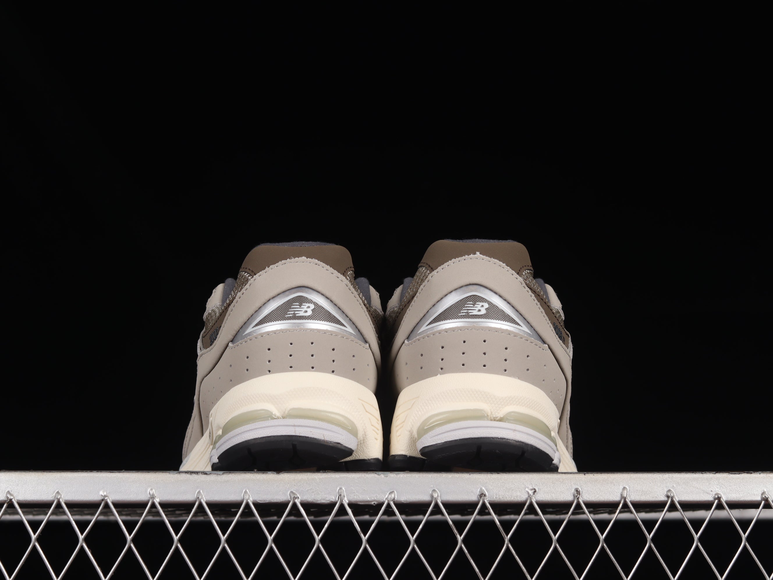 New Balance 2002R - Warm Alpaca