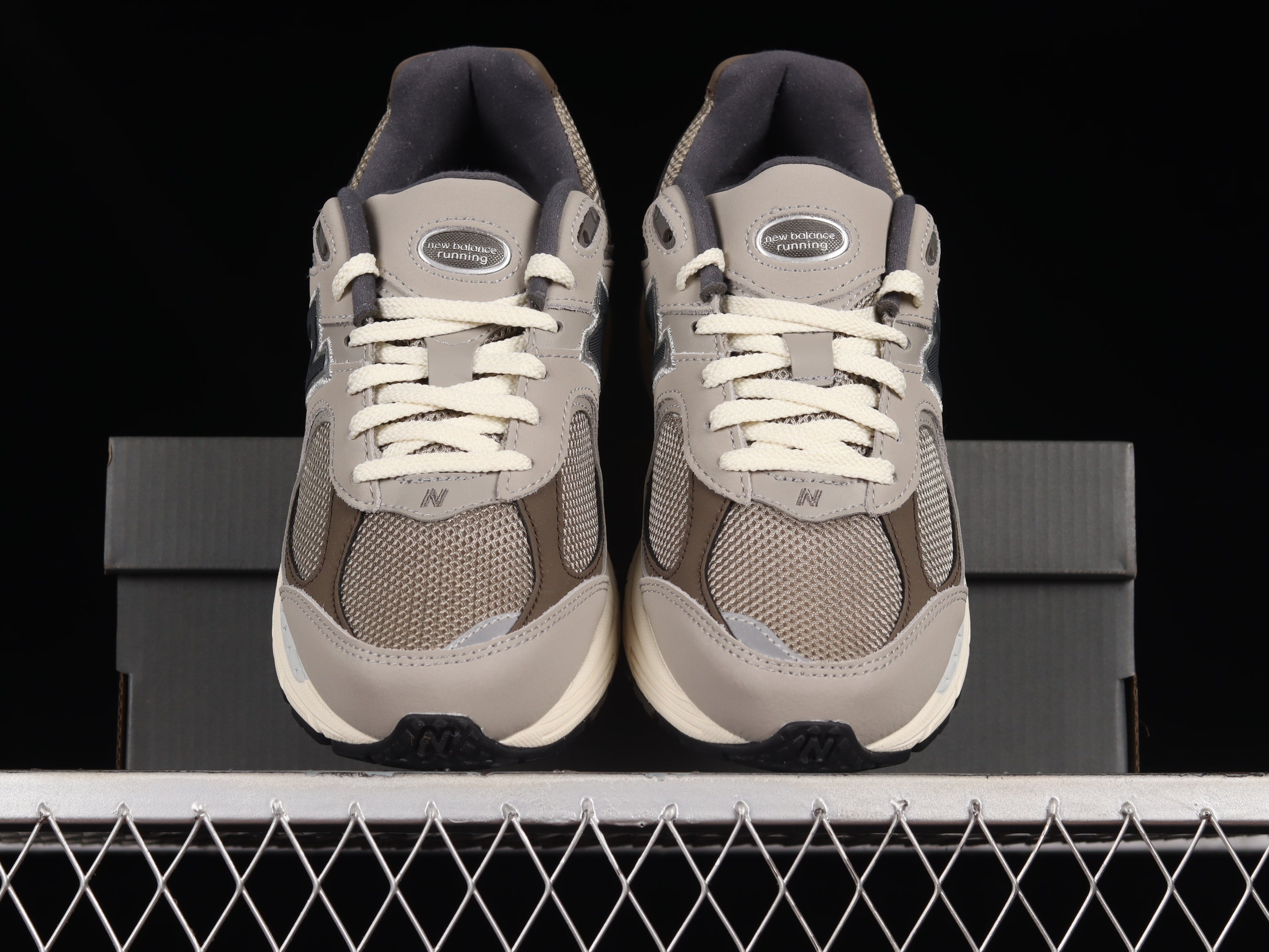 New Balance 2002R - Warm Alpaca