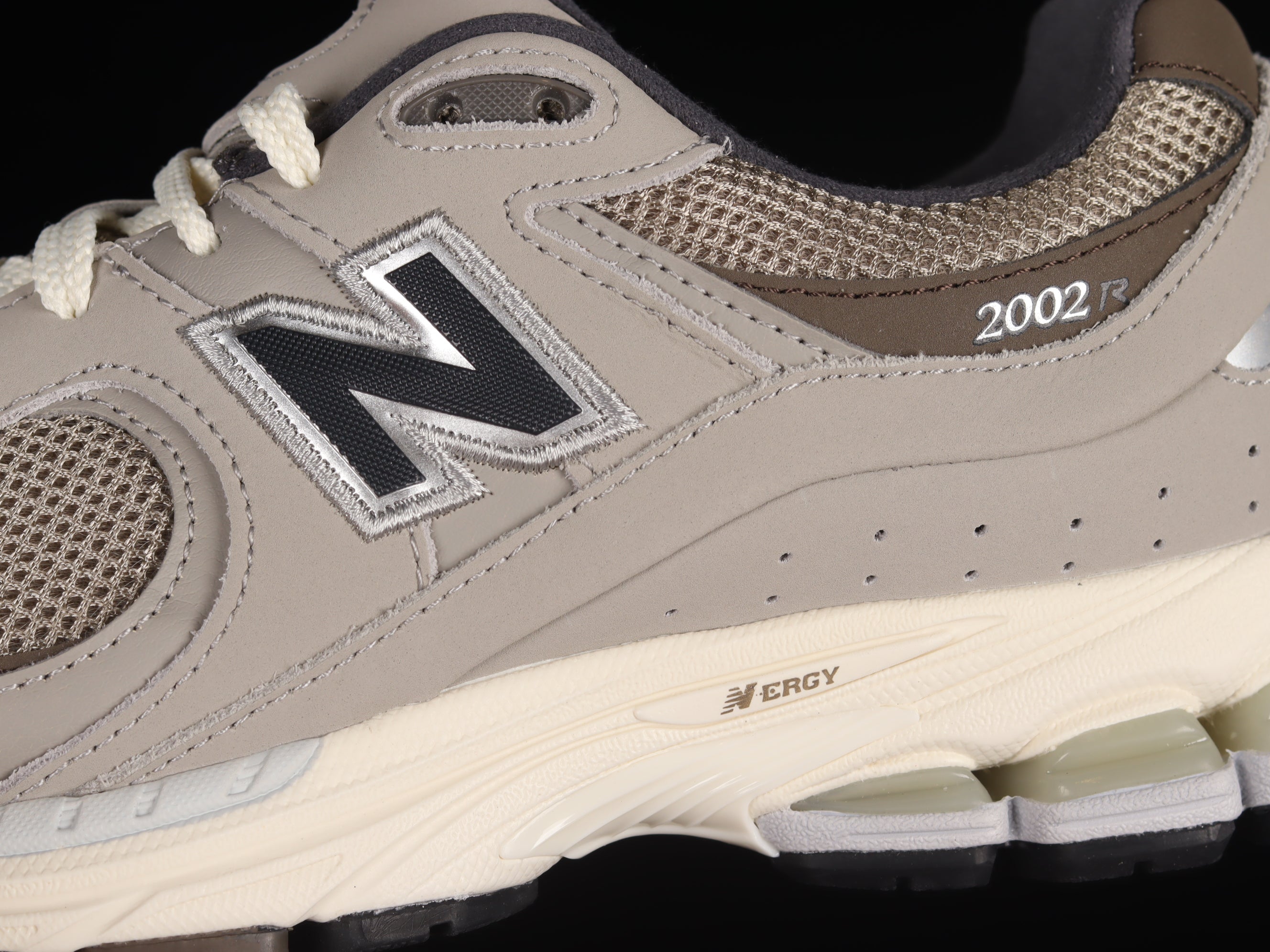 New Balance 2002R - Warm Alpaca