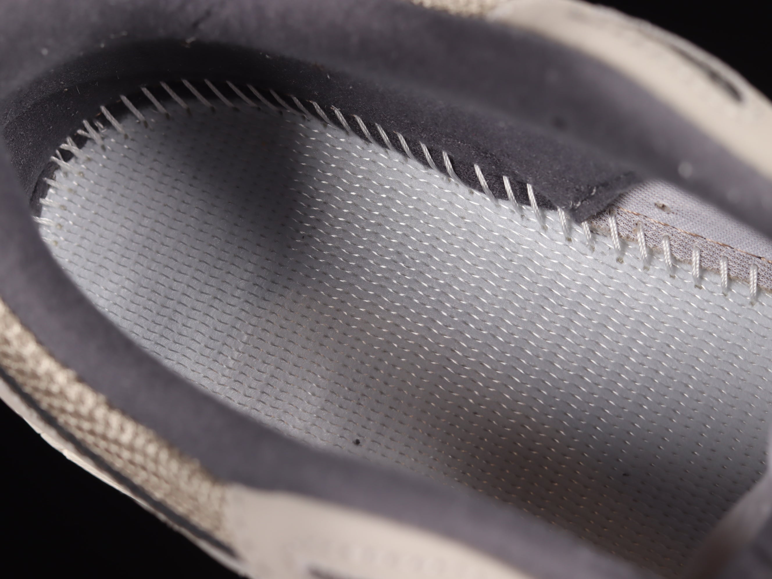 New Balance 2002R - Warm Alpaca