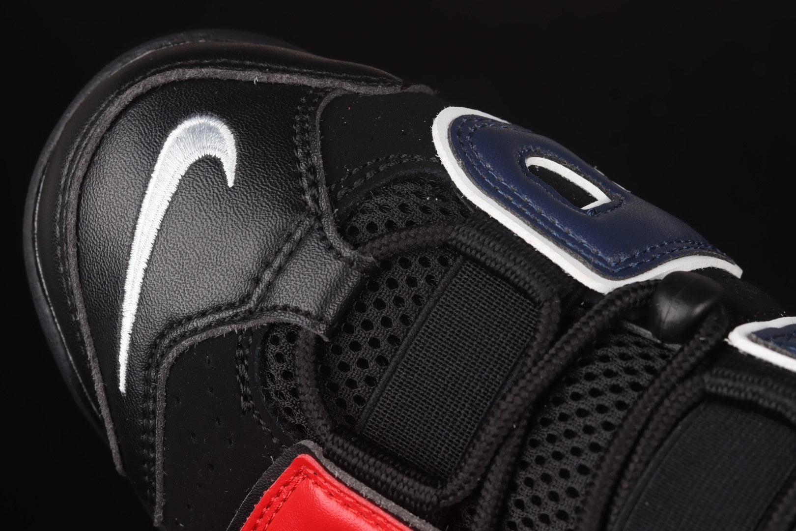 NikeUnisex Air More Uptempo - Alternates Black/Varsity Red