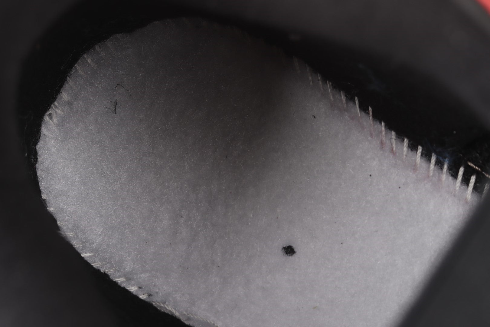 NikeUnisex Air More Uptempo - Alternates Black/Varsity Red