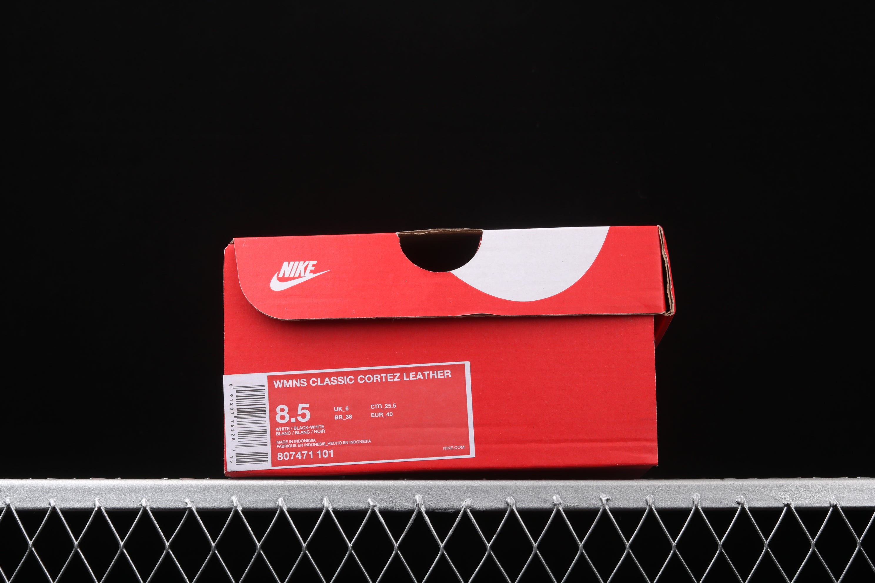NikeUnisex Classic Cortez - White/Black
