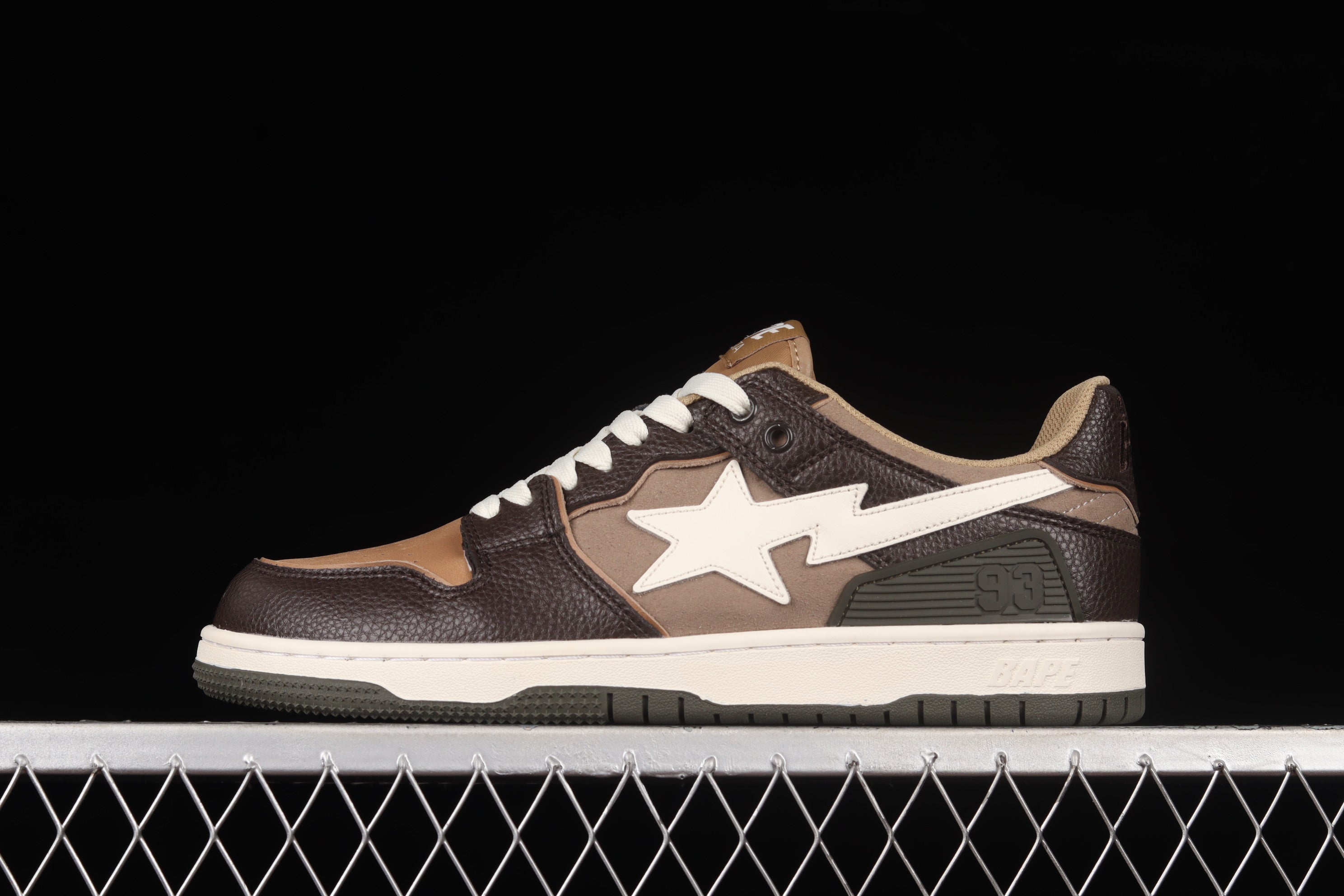 A Bathing Ape Bape SK8 Sta - Brown Ivory