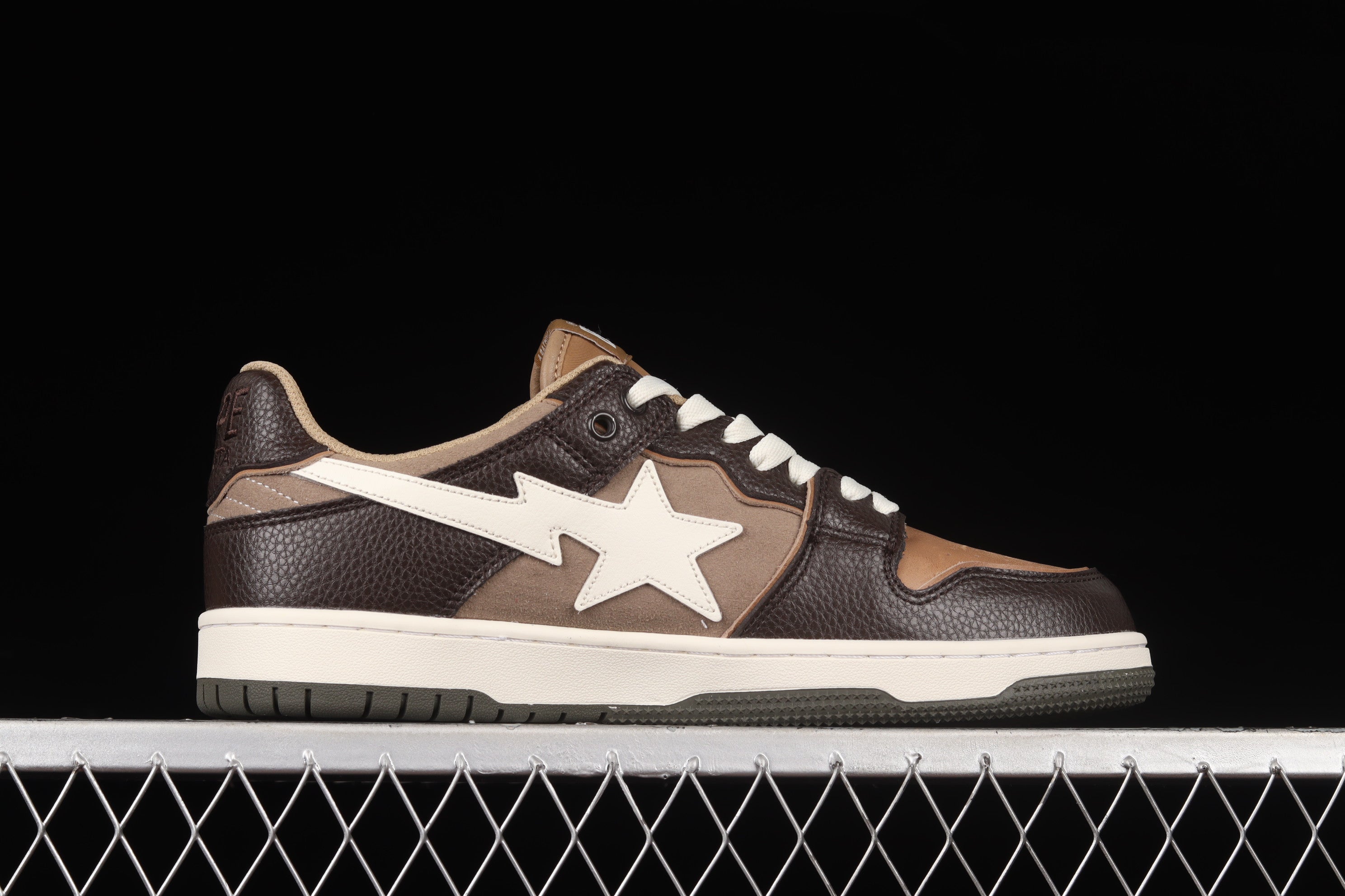 A Bathing Ape Bape SK8 Sta - Brown Ivory