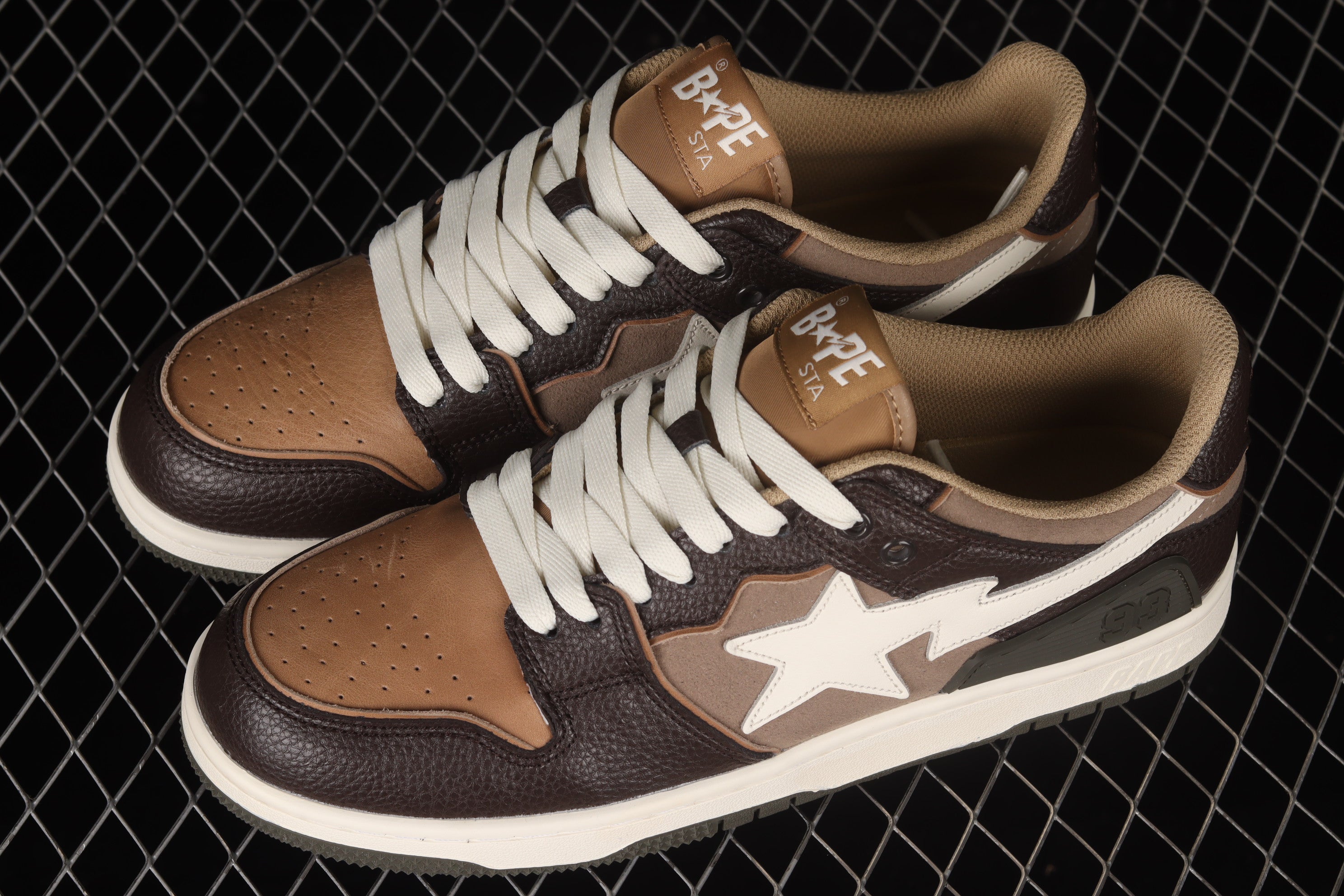 A Bathing Ape Bape SK8 Sta - Brown Ivory