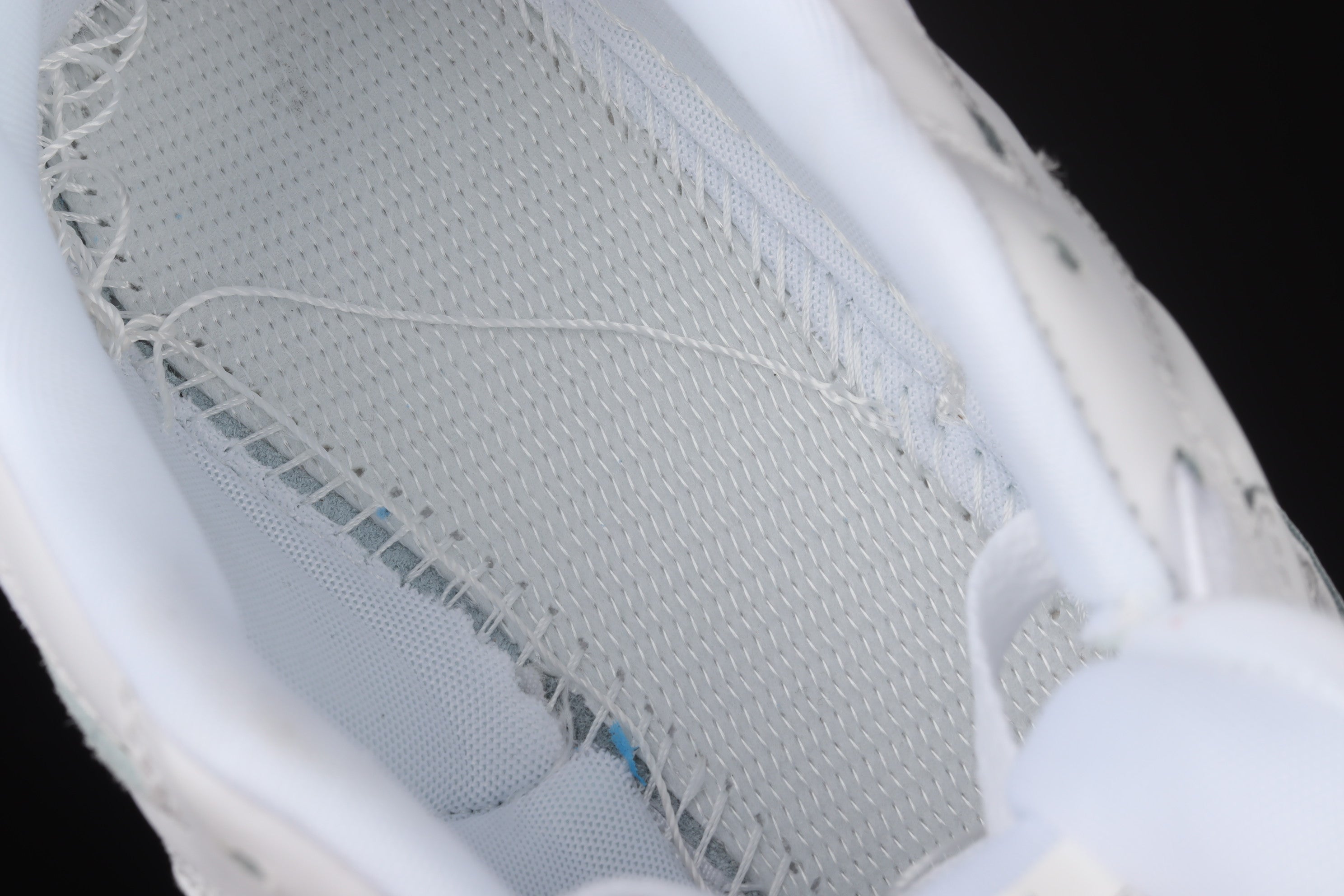 New Balance 550 - White/Grey