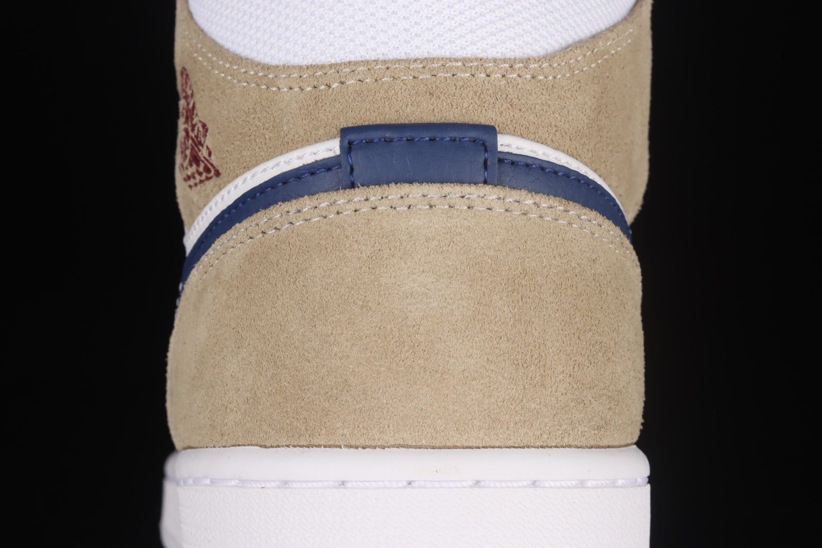 Air Jordan 1 AJ1 Mid - Tan Suede