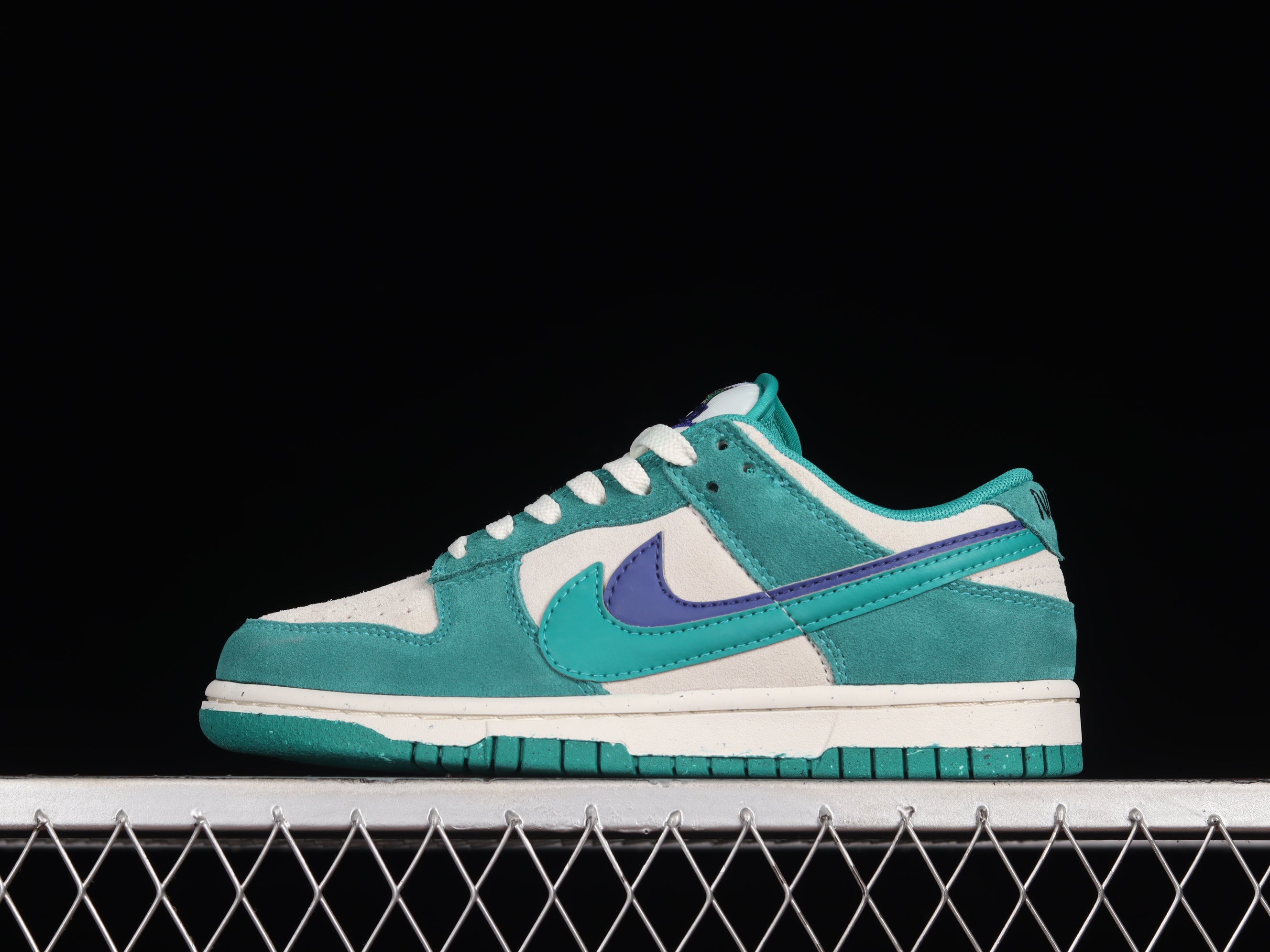 NikeMens Dunk Low SE 85 - Neptune Green