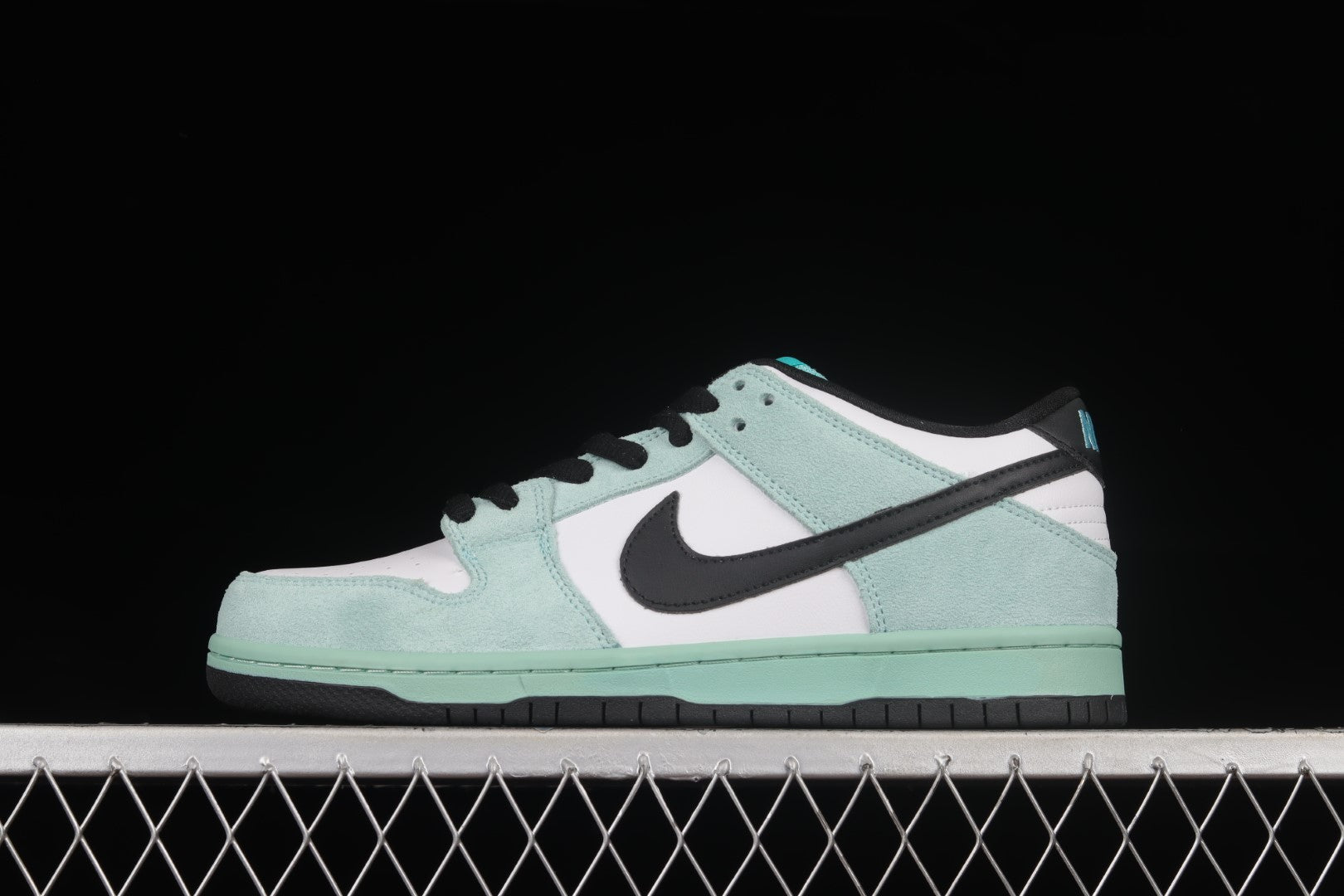 NikeUnisex SB Dunk Low - Sea Crystal