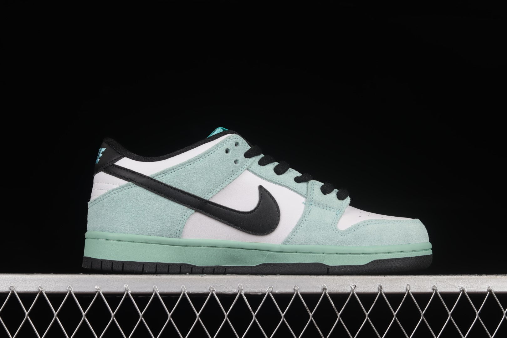 NikeUnisex SB Dunk Low - Sea Crystal