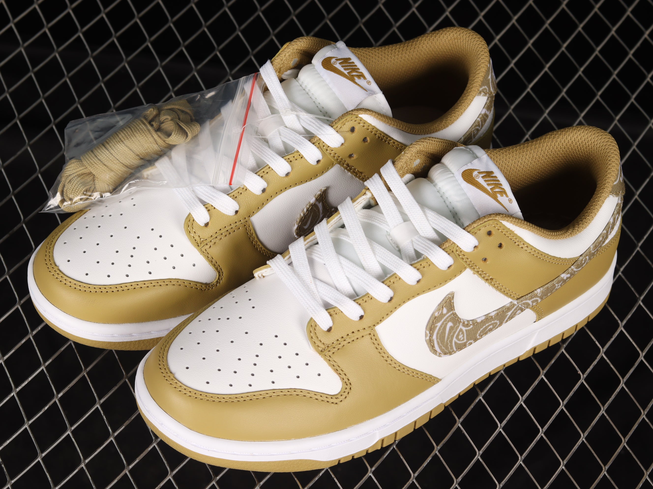 NikeMens Dunk Low Essential - Paisley Pack Barley