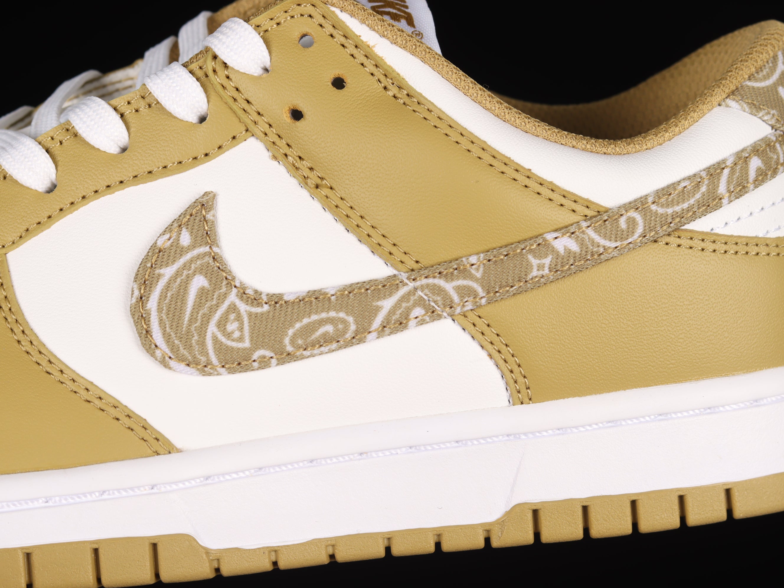 NikeMens Dunk Low Essential - Paisley Pack Barley