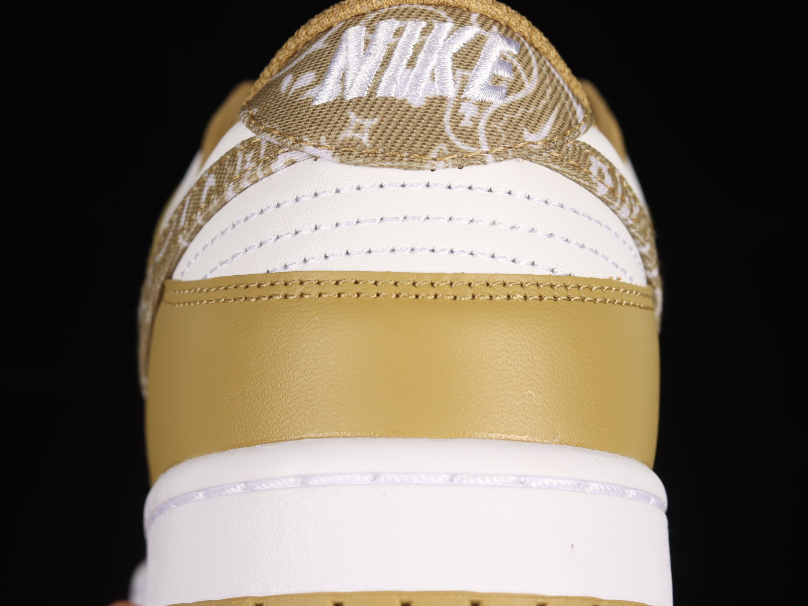 NikeMens Dunk Low Essential - Paisley Pack Barley