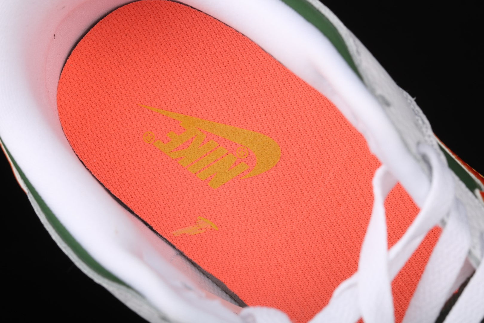 NikeMens Dunk Low SE - NY vs. NY