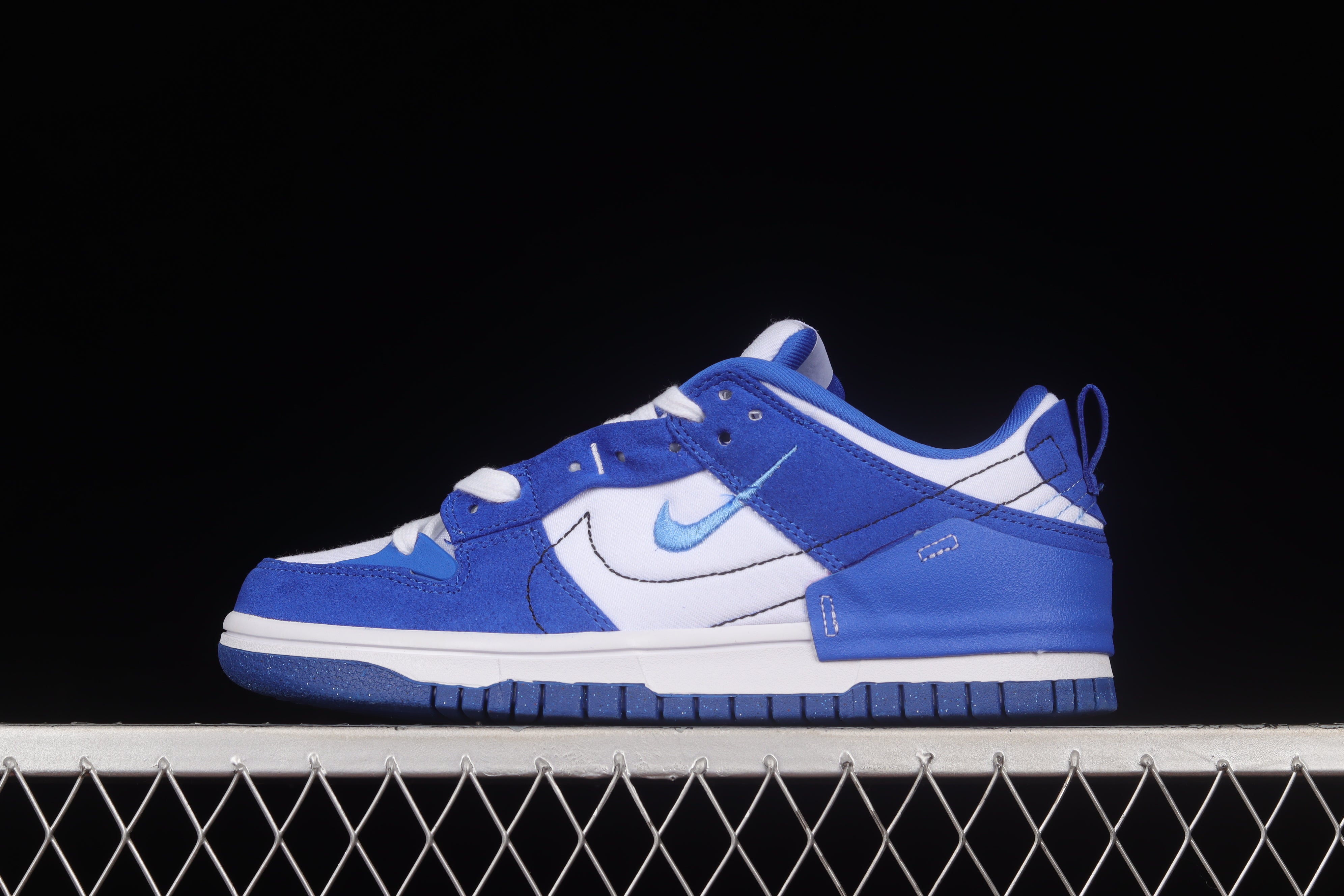 NikeSB Dunk Low Disrupt 2 - University Blue