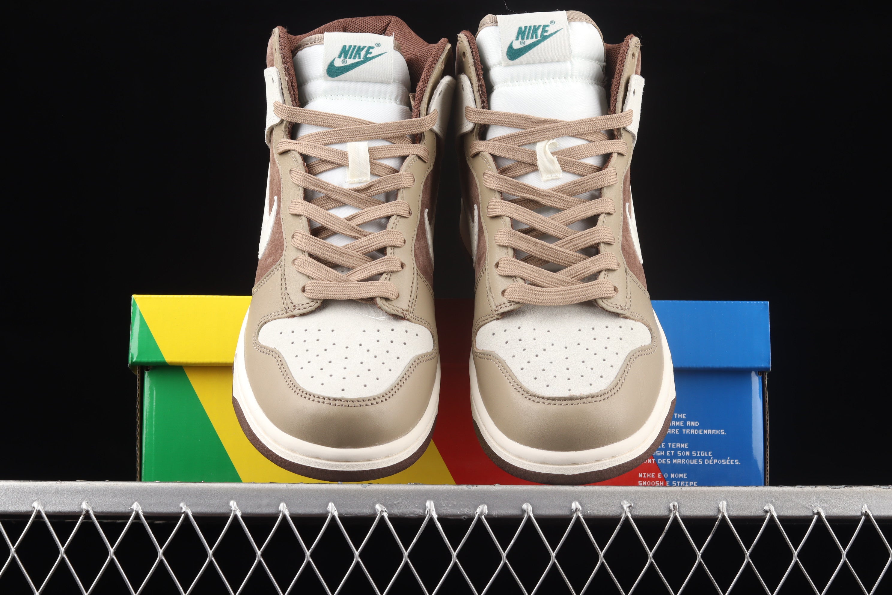 NikeUnisex Dunk High - Light Chocolate