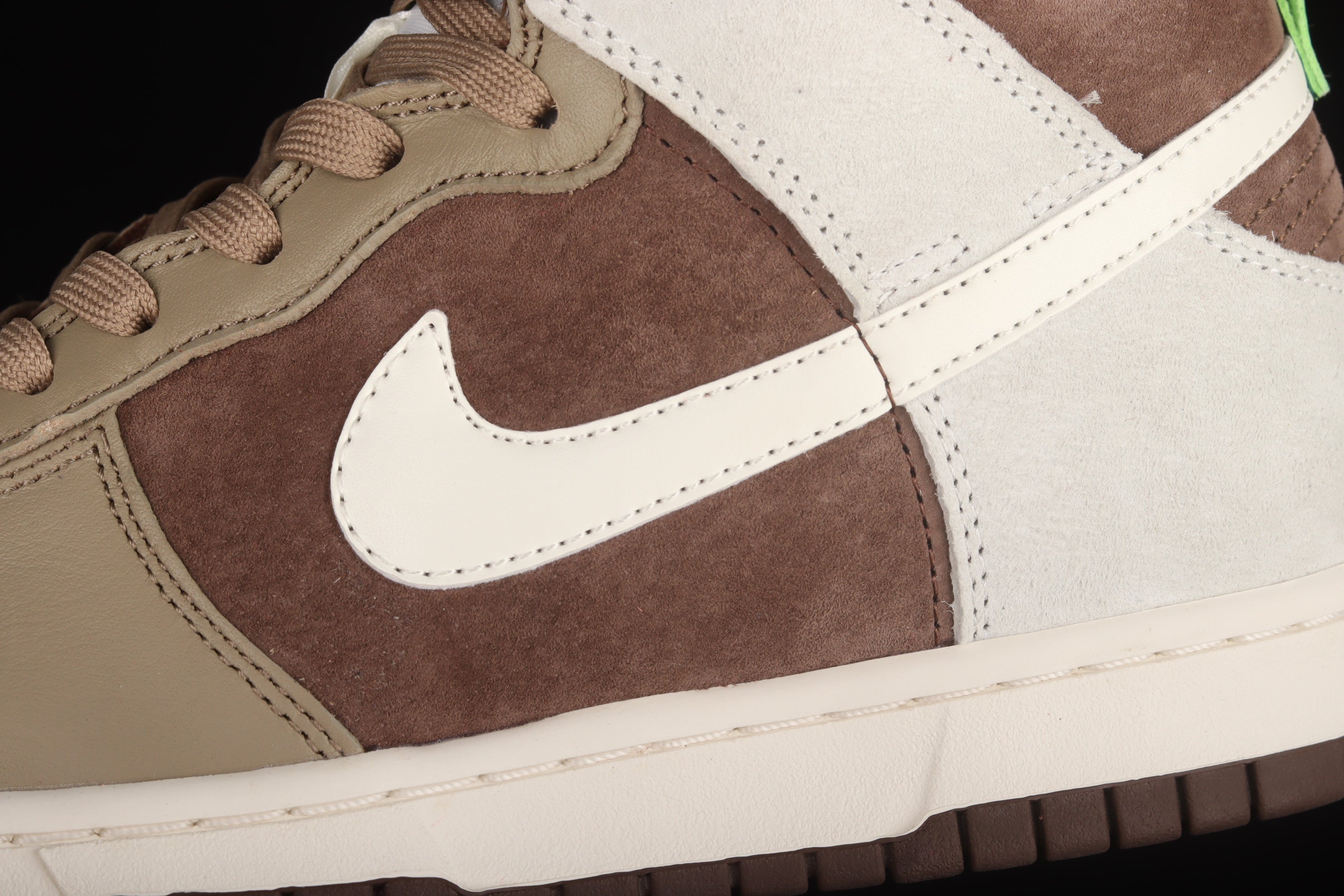 NikeUnisex Dunk High - Light Chocolate
