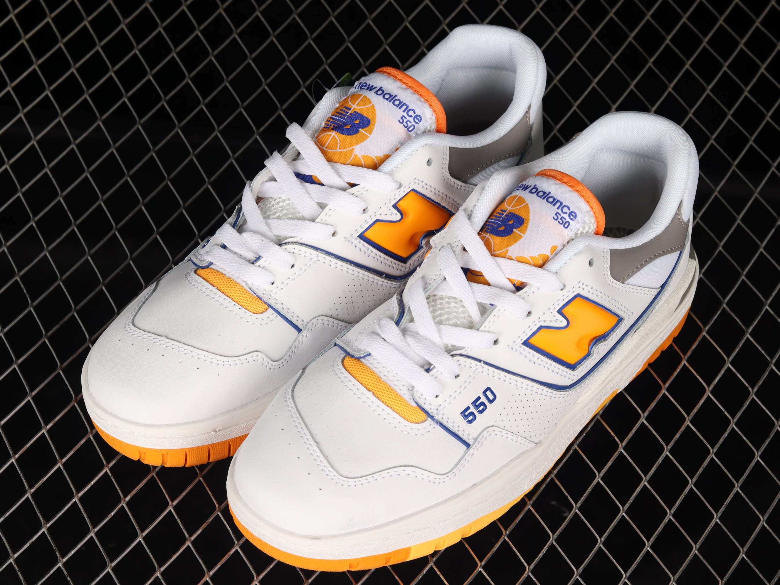 New Balance 550 - White/Vibrant Orange
