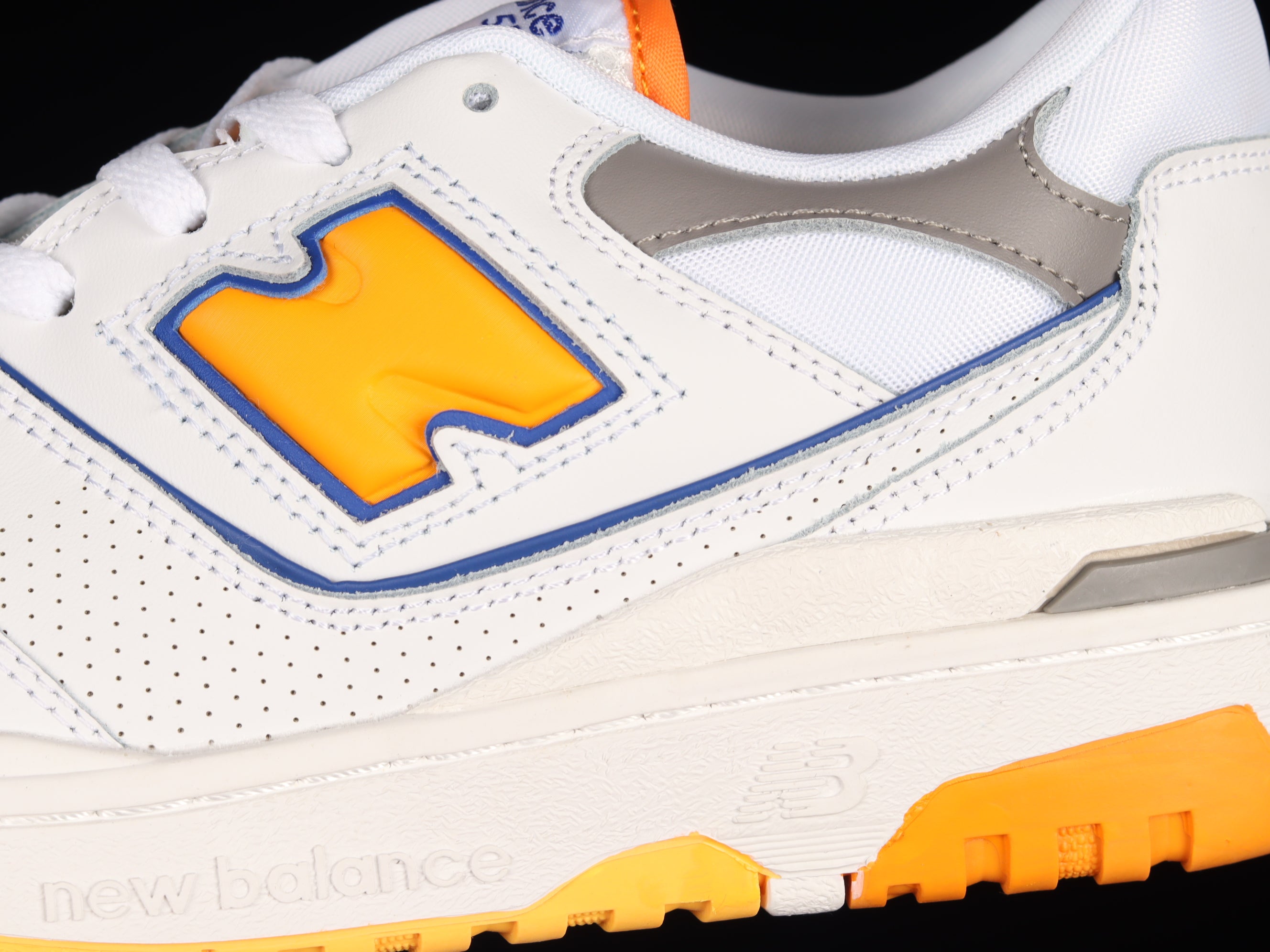 New Balance 550 - White/Vibrant Orange