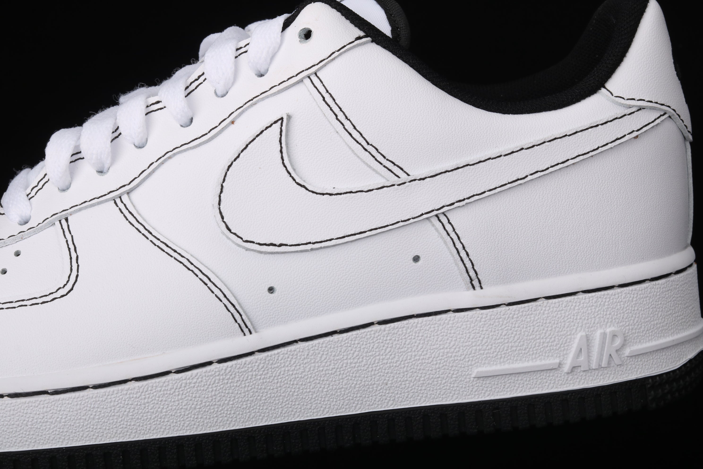NikeUnisex Air Force 1 AF1 Low Contrast Stitch - White