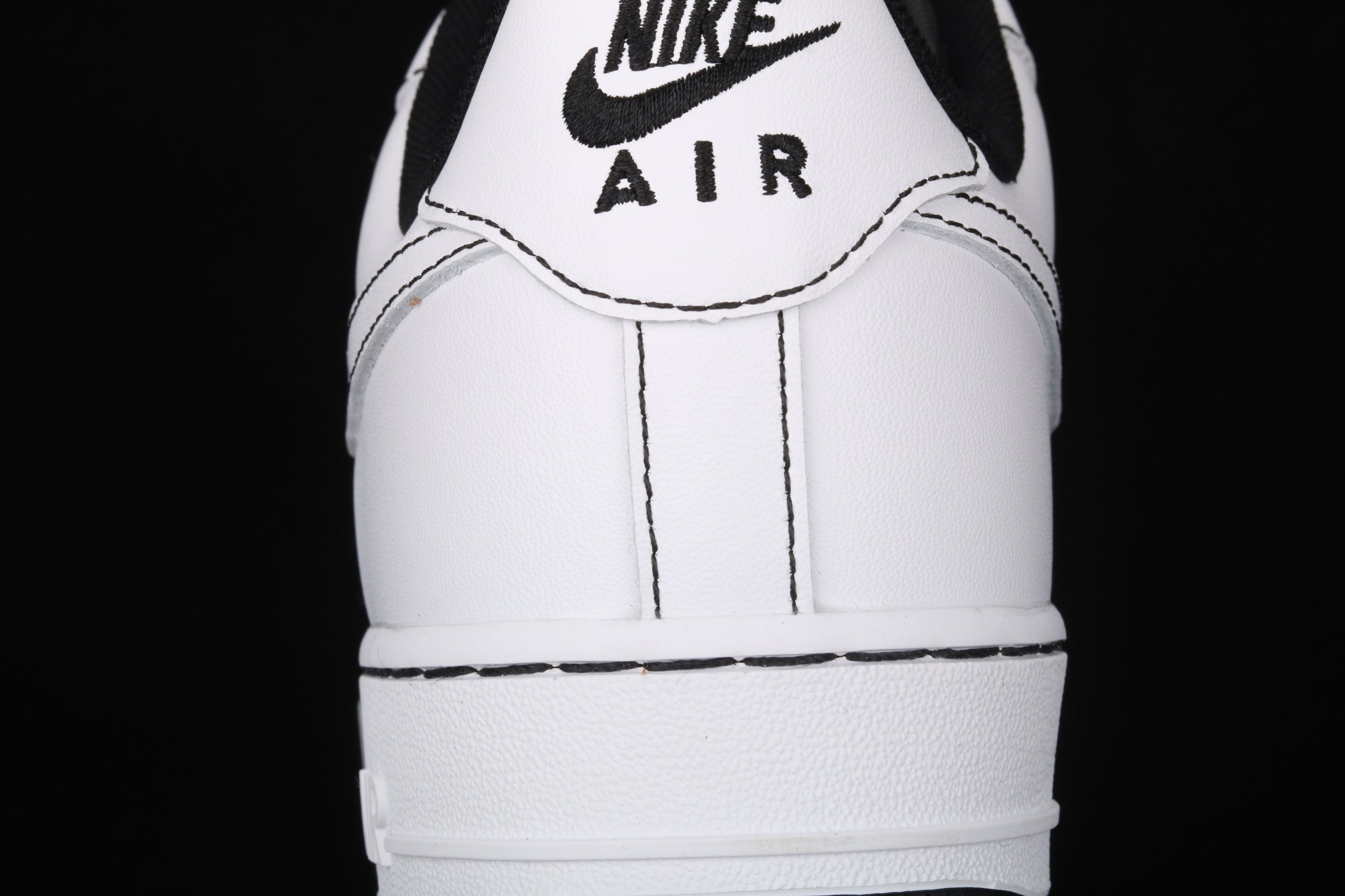 NikeUnisex Air Force 1 AF1 Low Contrast Stitch - White