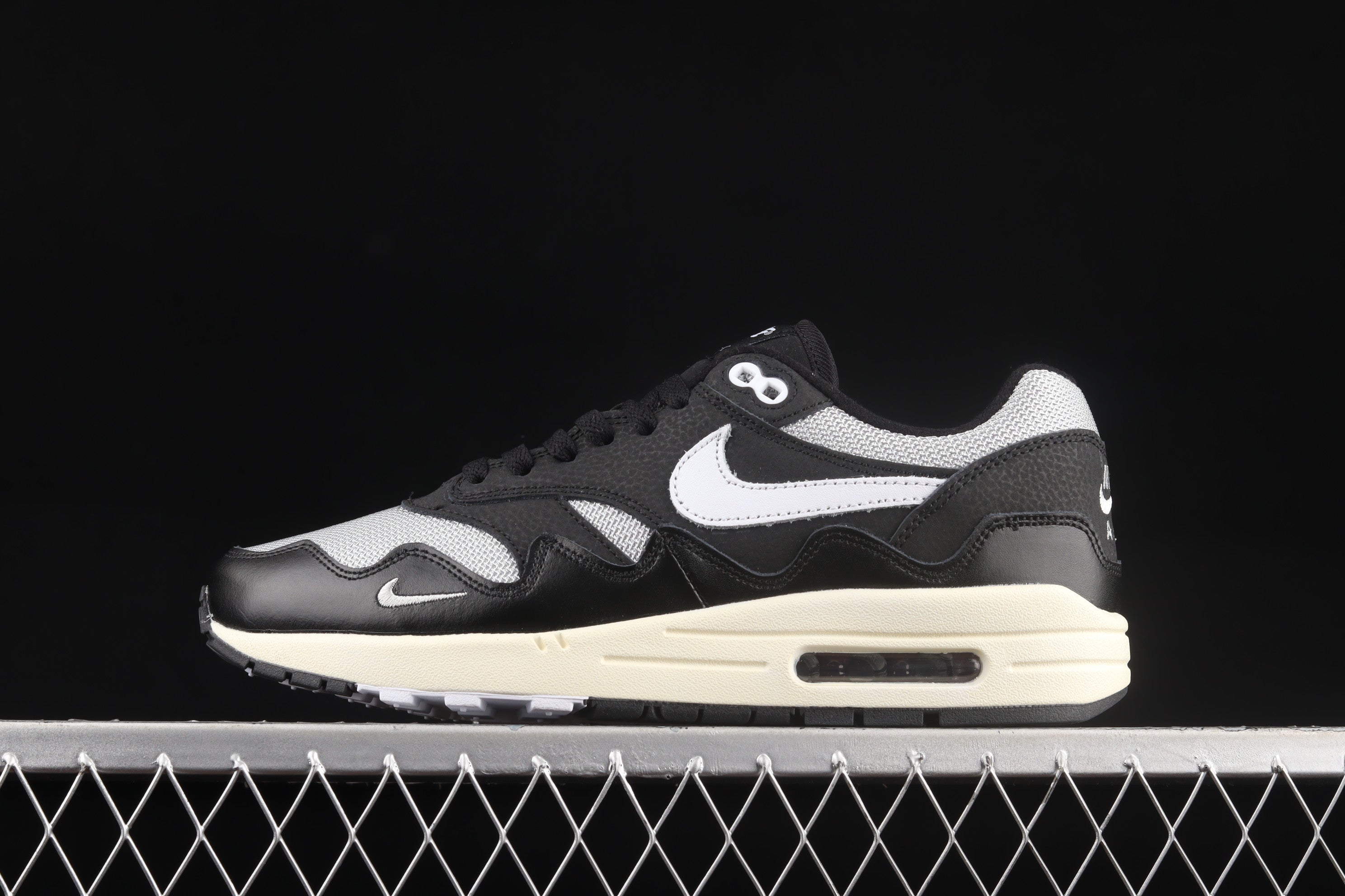 NikeUnisex Air Max 1 AM1 x Patta - Black