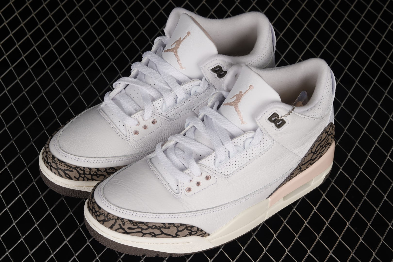 Air Jordan 3 AJ3 Retro - Neapolitan Dark Mocha